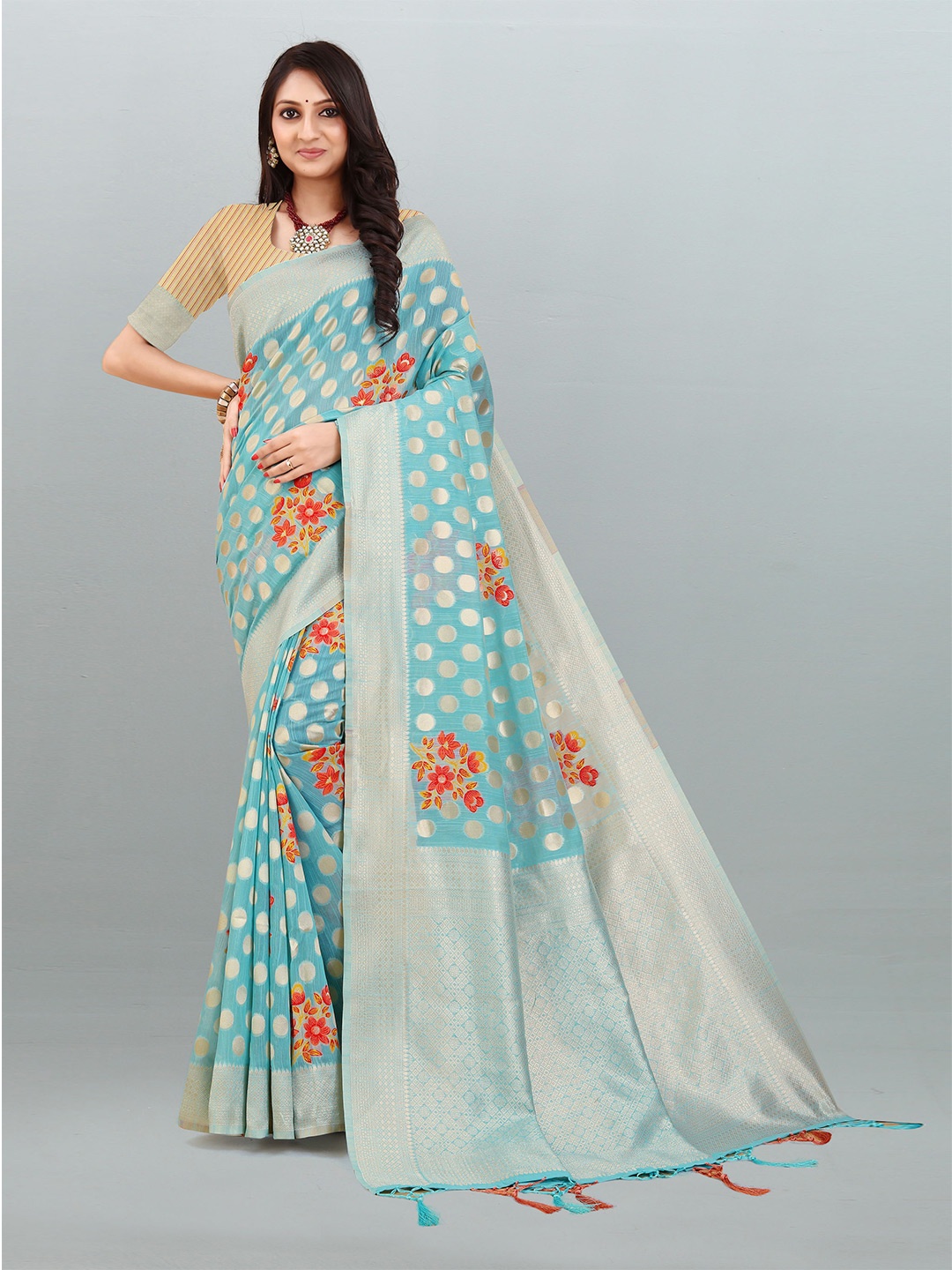 

DIVASTRI Geometric Woven Design Zari Detailed Pure Linen Saree, Blue