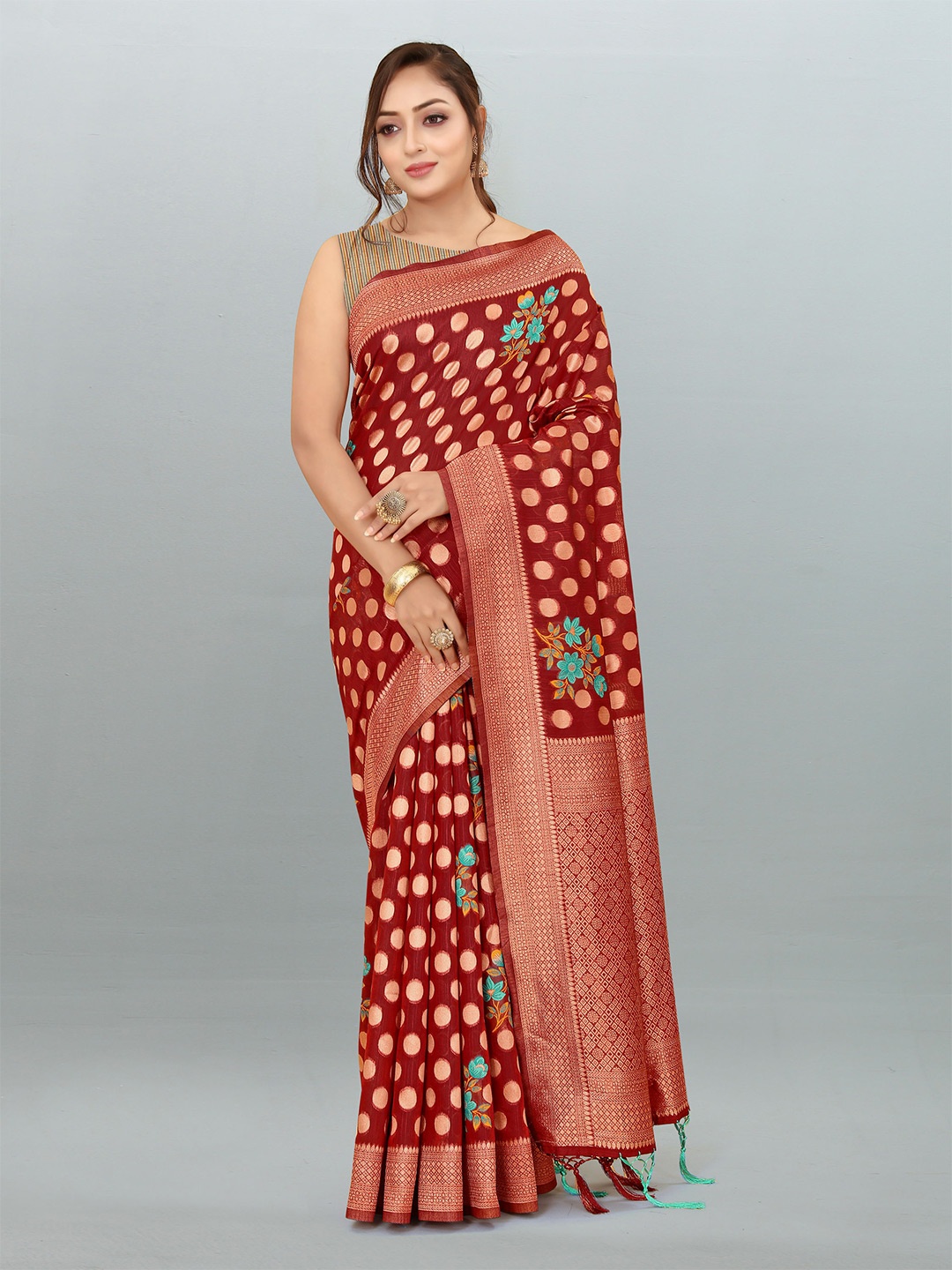 

DIVASTRI Geometric Woven Design Zari Pure Linen Saree, Red