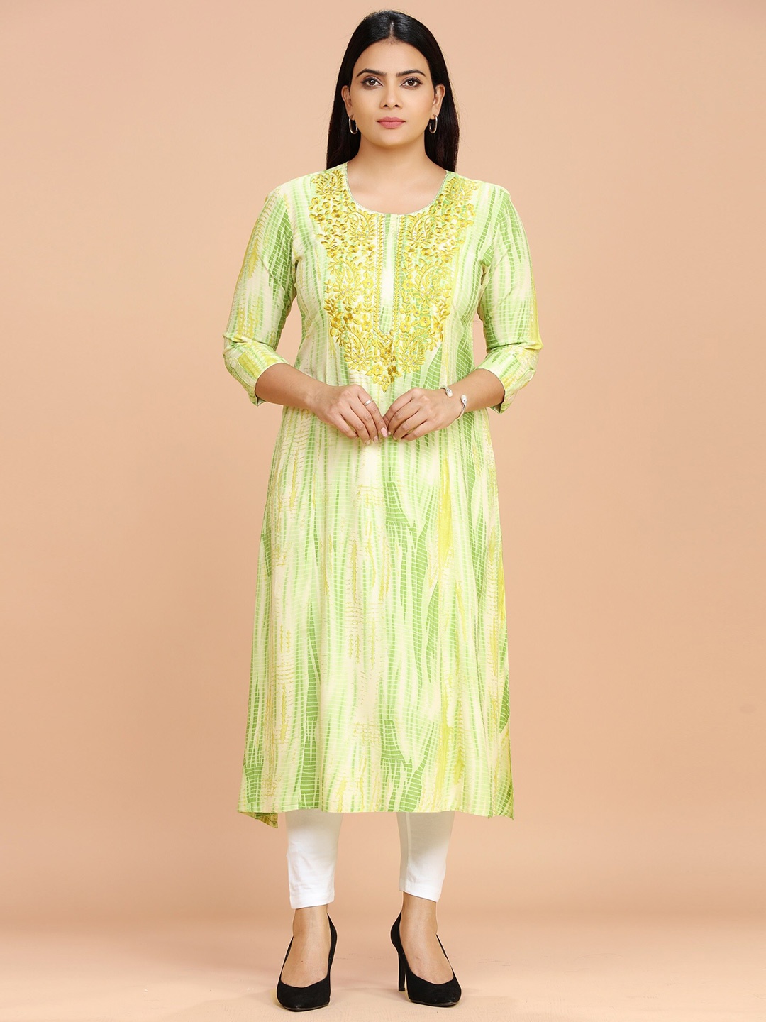 

COTTON CULTURE Tie & Dye Printed Round Neck Thread Work Straight Kurta, Green