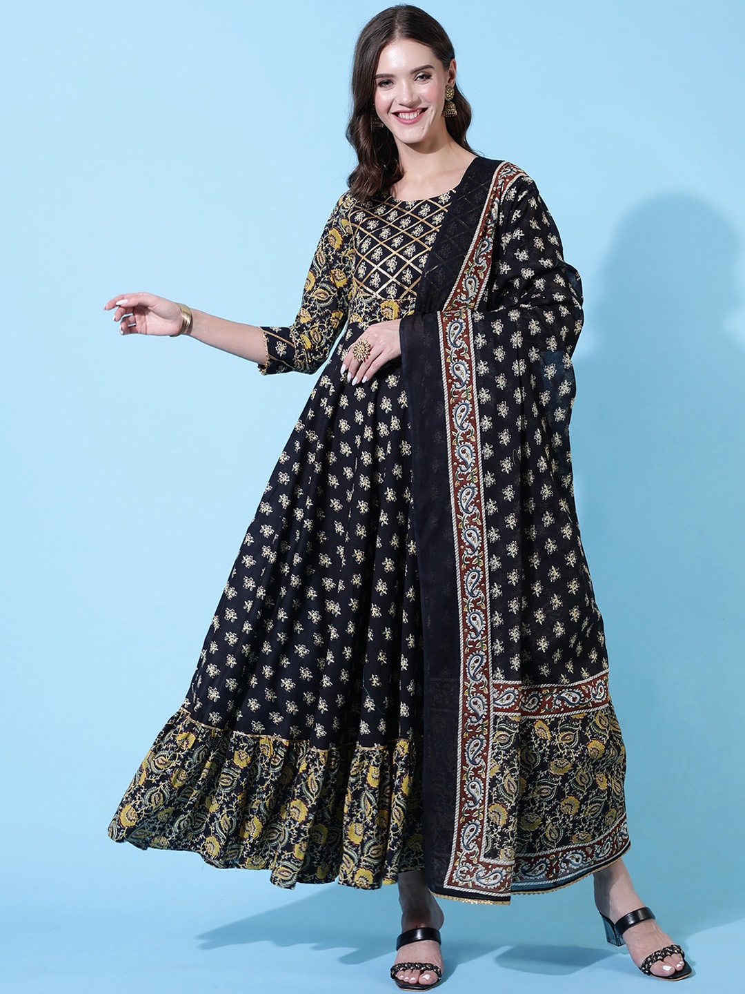 

GLAM ROOTS Floral Printed Anarkali Pure Cotton Kurta With Trouser & With Dupatta, Black