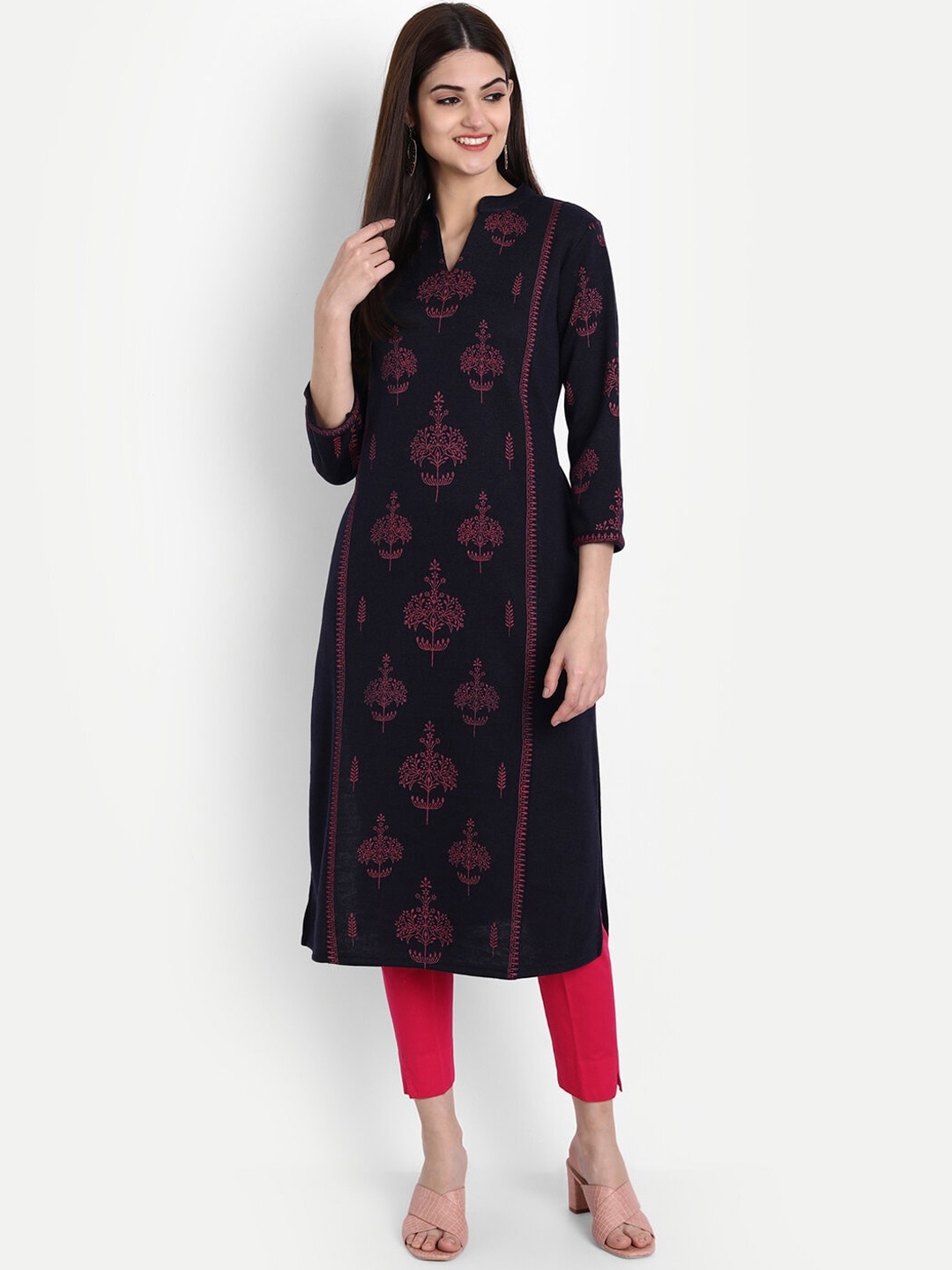 

SUTI Ethnic Motifs Printed Woollen Kurta, Pink