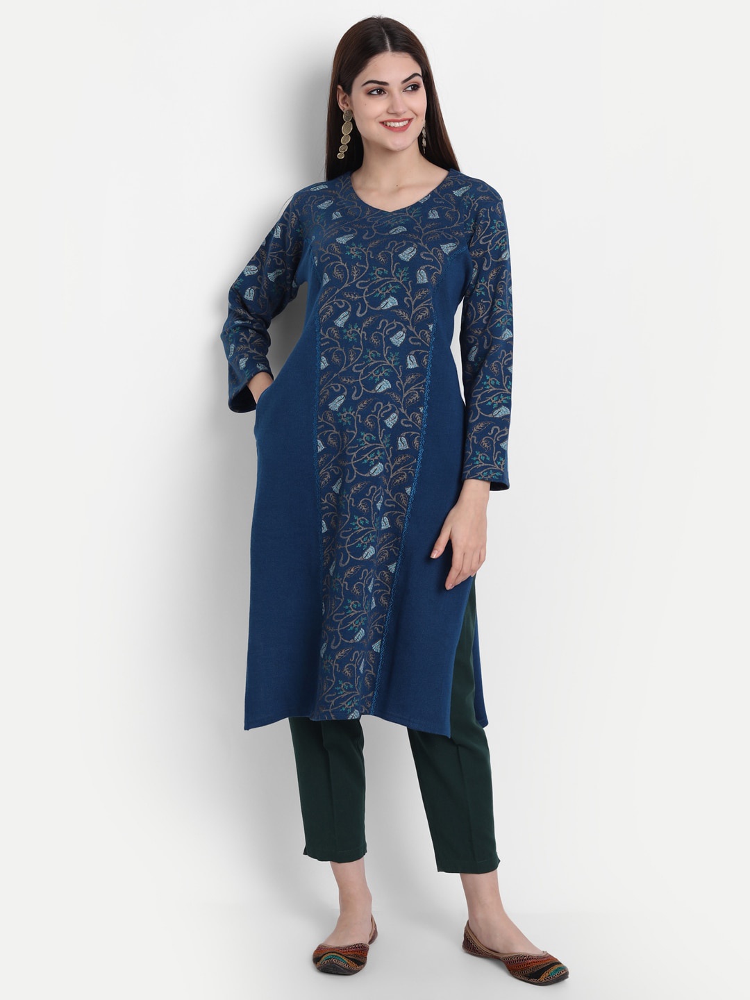 

SUTI Floral Printed V-Neck Regular Kurta, Blue