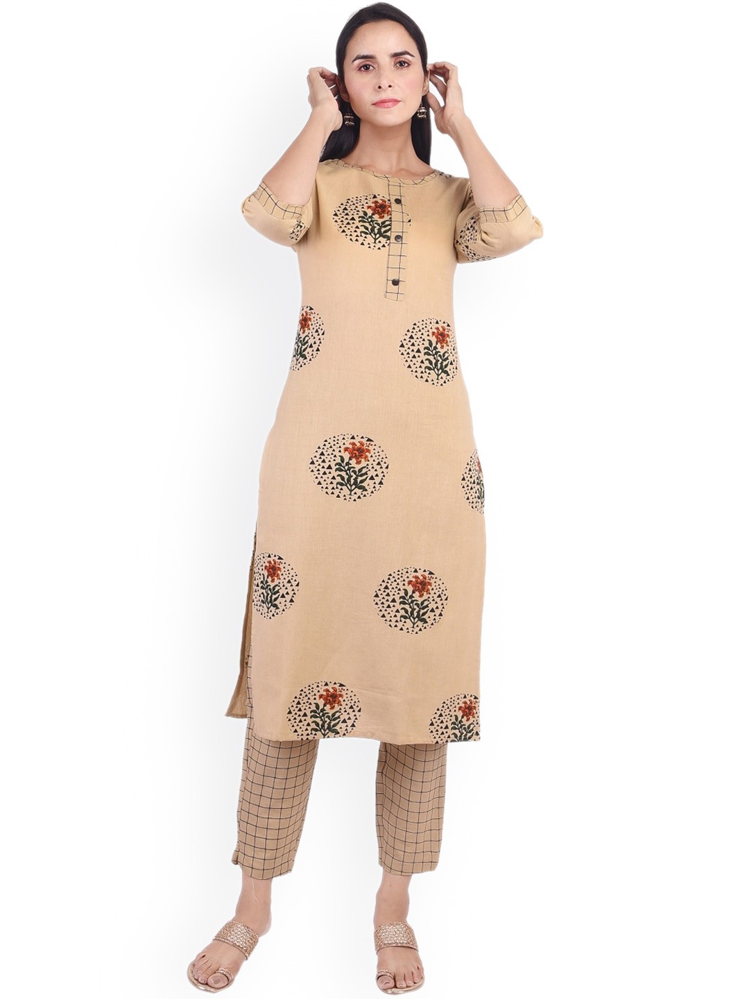 

Vastralay Ethnic Motifs Printed Regular Pure Cotton Kurta With Trousers, Beige