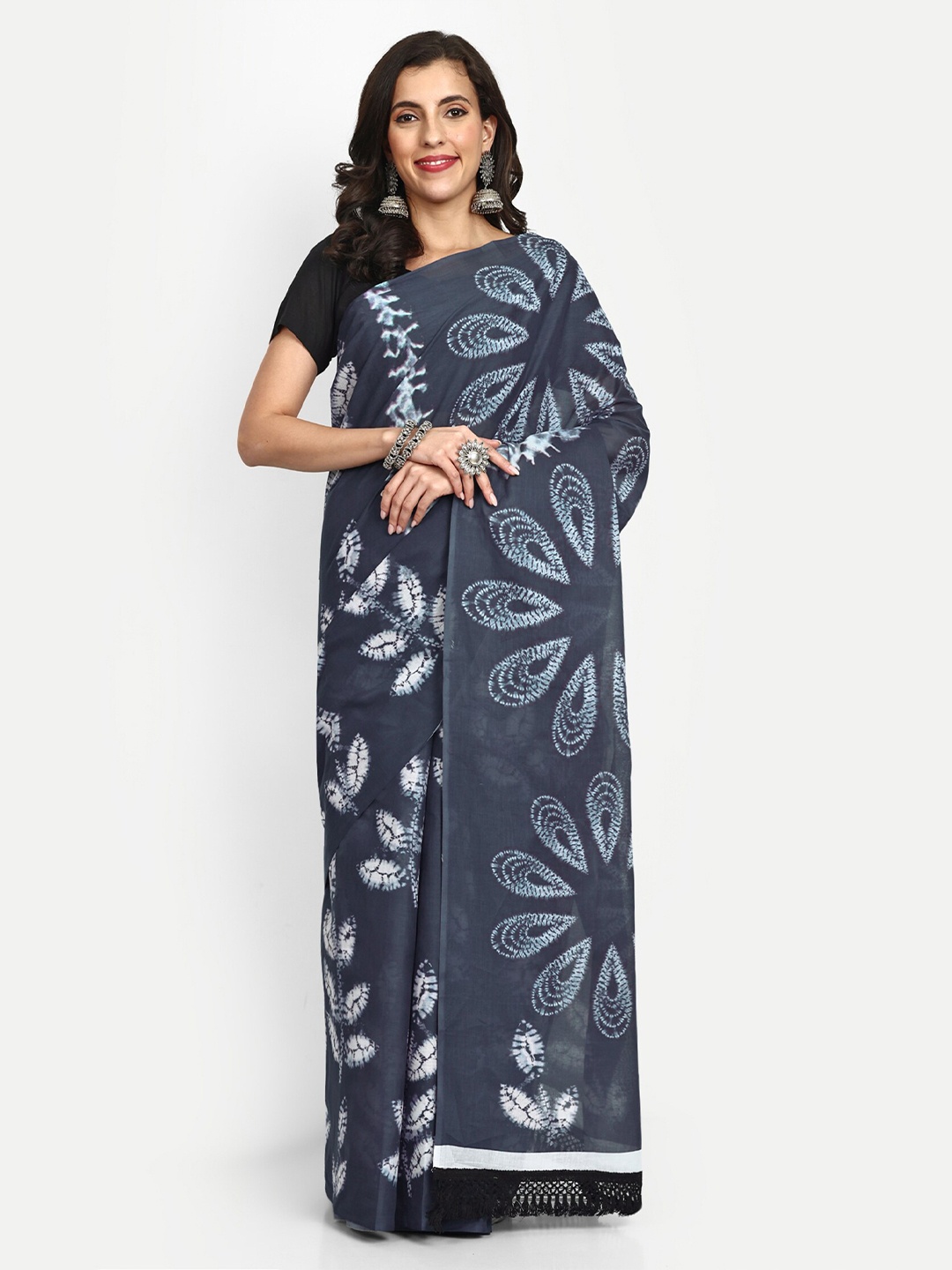 

BUTA BUTI Batik Printed Pure Cotton Saree, Navy blue