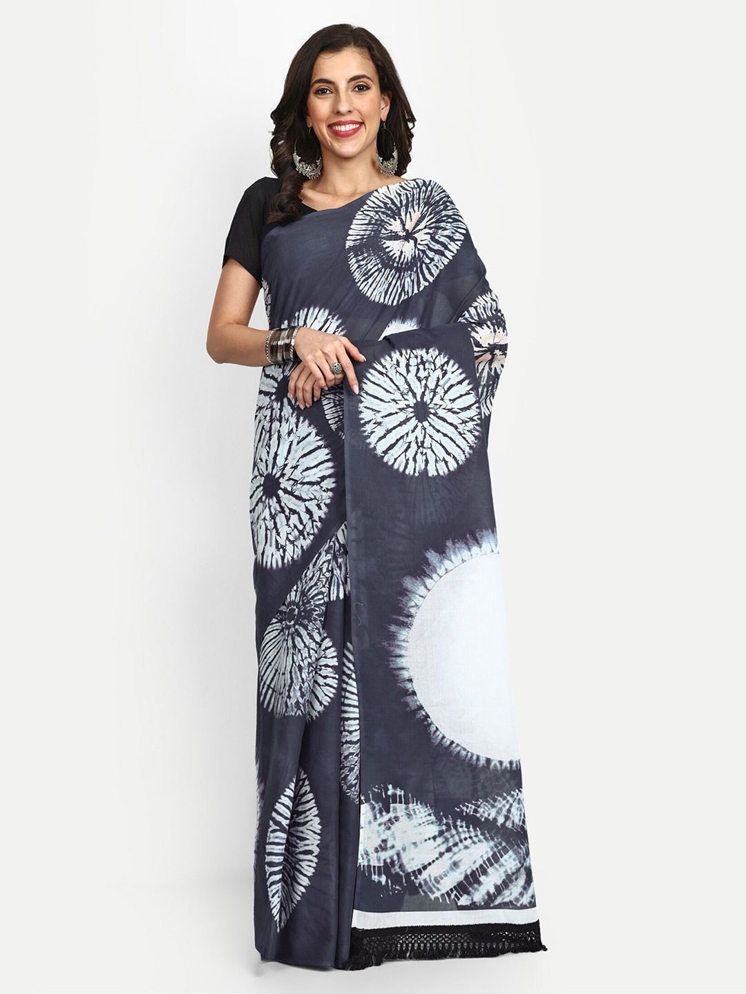 

BUTA BUTI Batik Printed Pure Cotton Saree, Navy blue