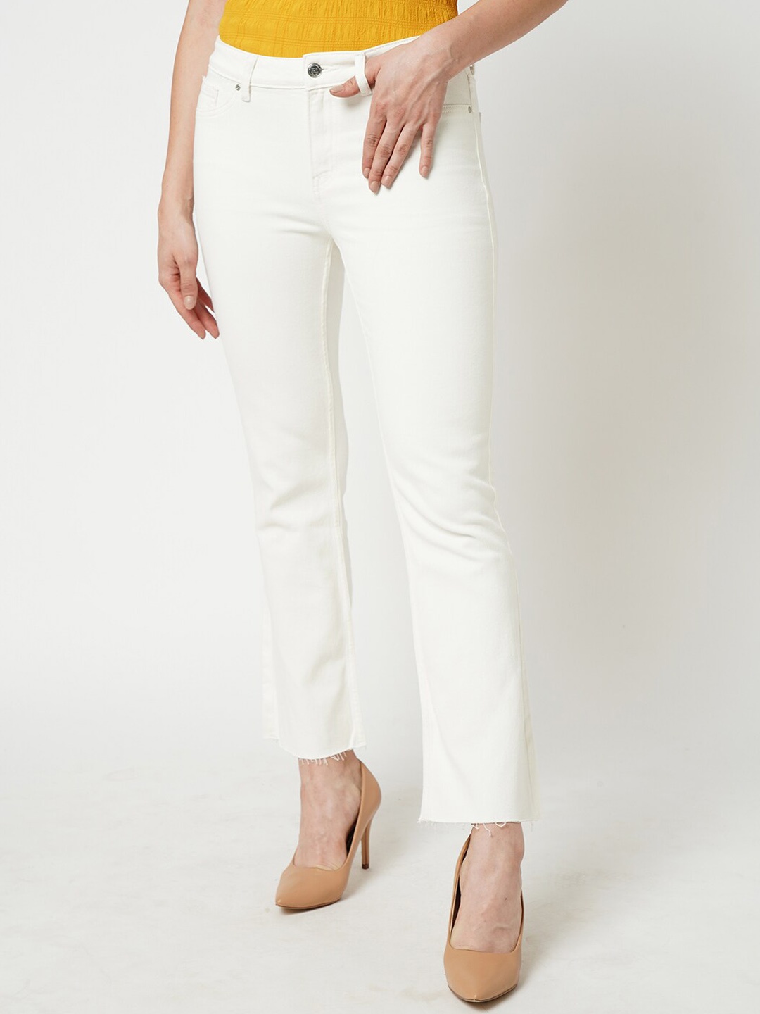

ONLY Women Slim Fit Cropped Clean Look Stretchable Jeans, White
