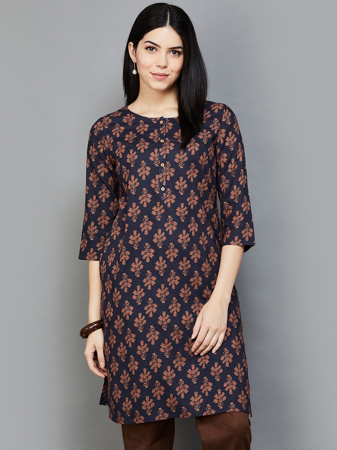 

Melange by Lifestyle Floral Printed Straight Kurta, Blue