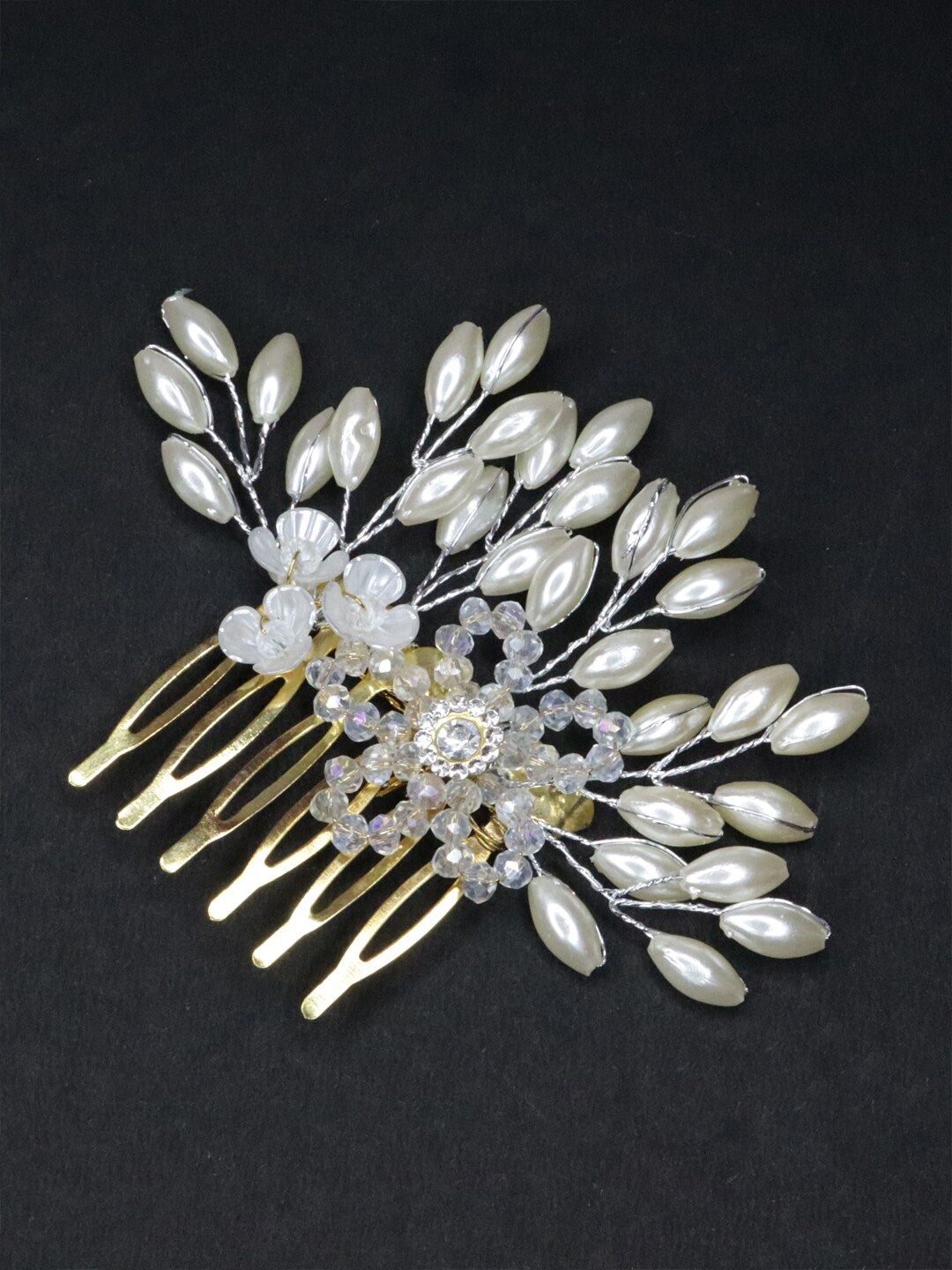 

FIMBUL Floral Embellished Lightweight & Durable Comb Pin, White