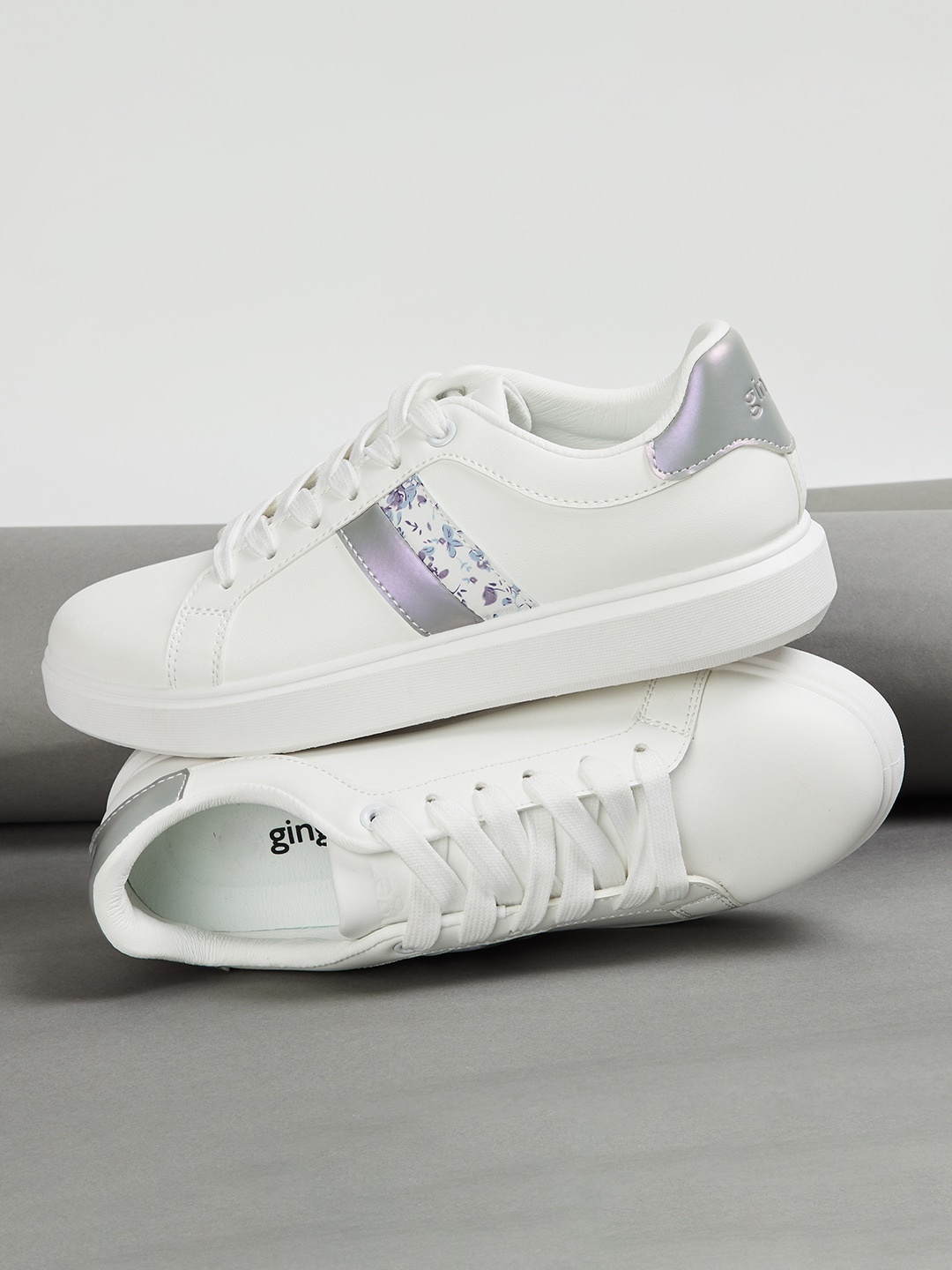 

Ginger by Lifestyle Women Printed Comfort Insole Sneakers, White