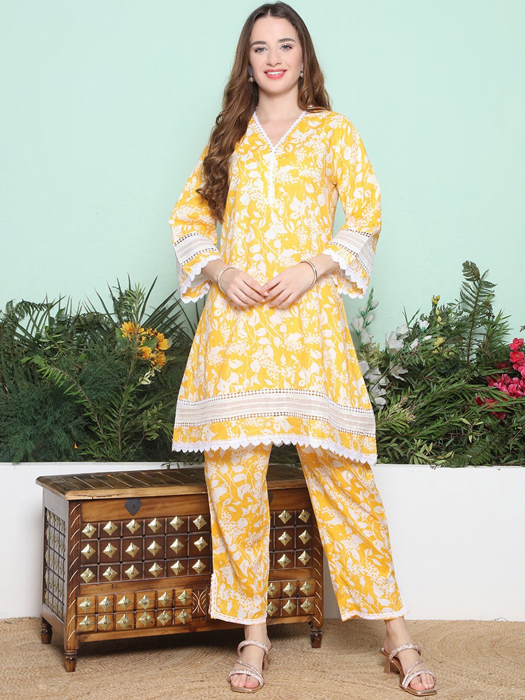 

Bhama Couture Floral Printed Pure Cotton Kurta With Trousers, Yellow