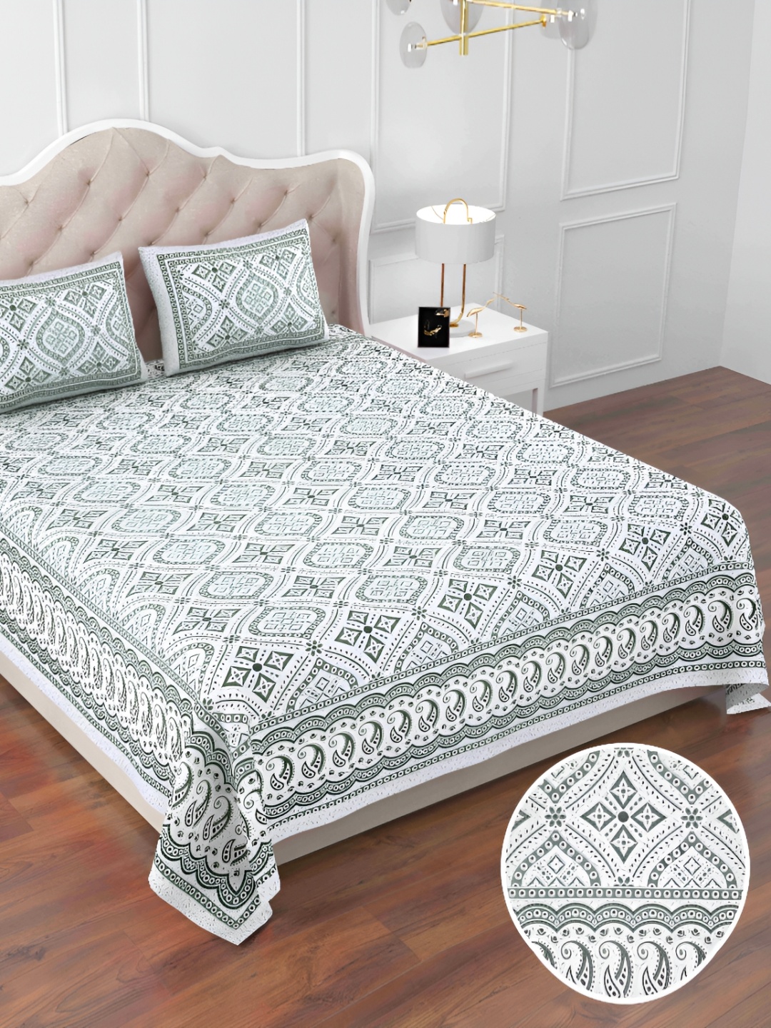 

DOLLIFI Grey & White Printed Cotton 260 TC King Bedsheet With 2 Pillow Covers
