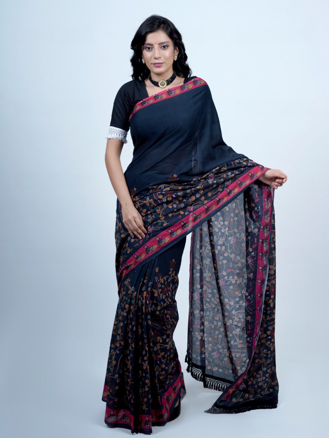 

BUTA BUTI Kalamkari Printed Pure Cotton Saree, Navy blue