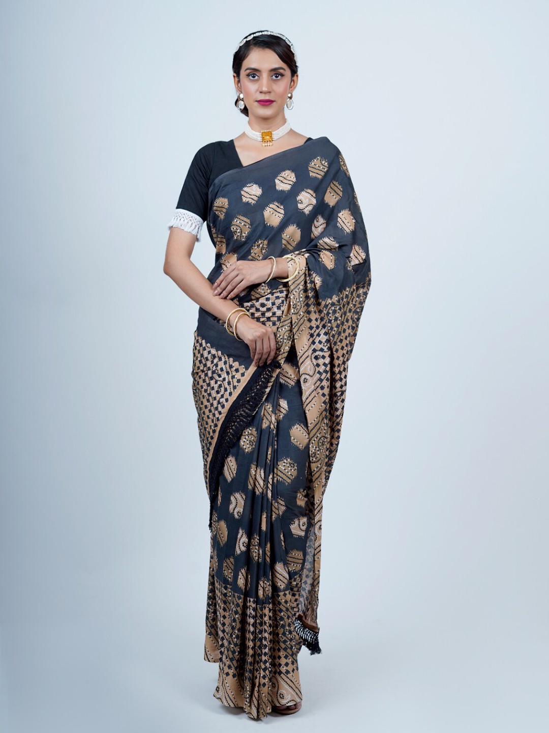 

BUTA BUTI Bandhani Printed Tasseled Pure Cotton Saree, Black