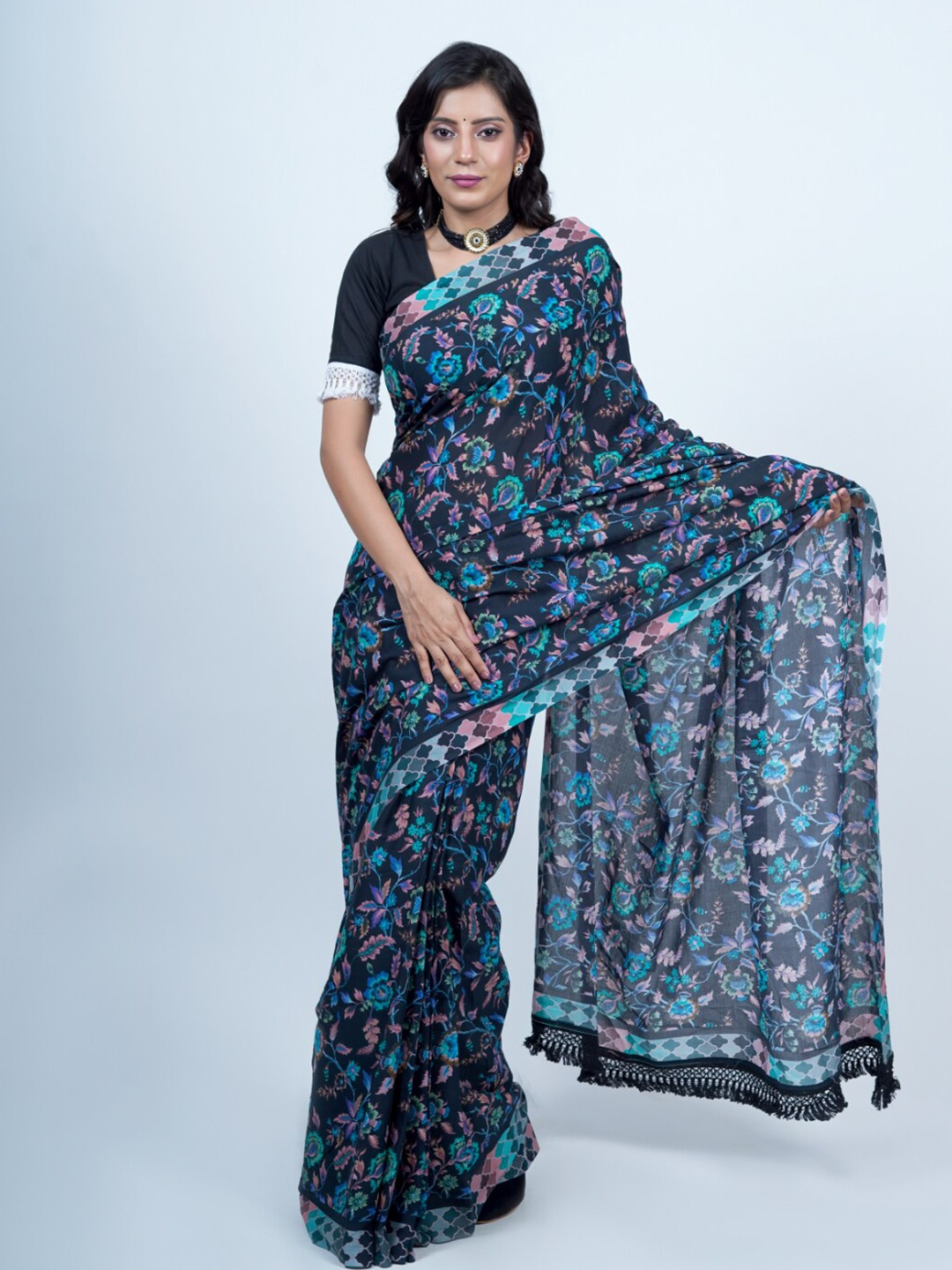 

BUTA BUTI Floral Printed Pure Cotton Saree, Navy blue