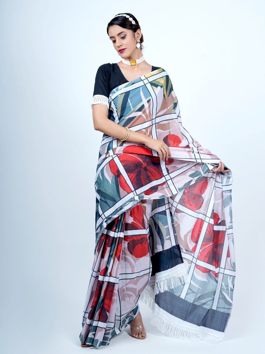 

BUTA BUTI Floral Printed Pure Cotton Tasseled Saree, White
