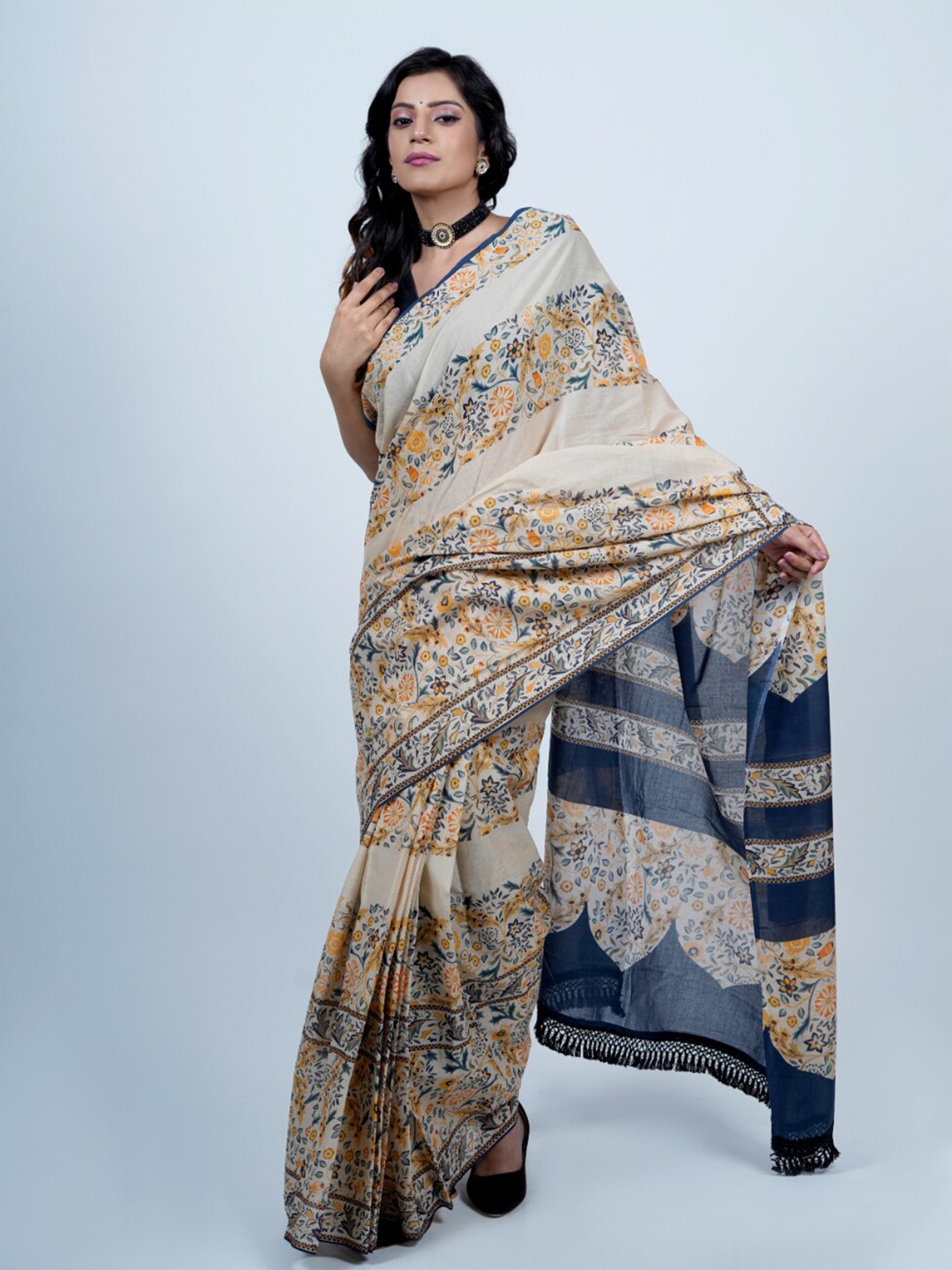 

BUTA BUTI Floral Printed Pure Cotton Saree, Beige