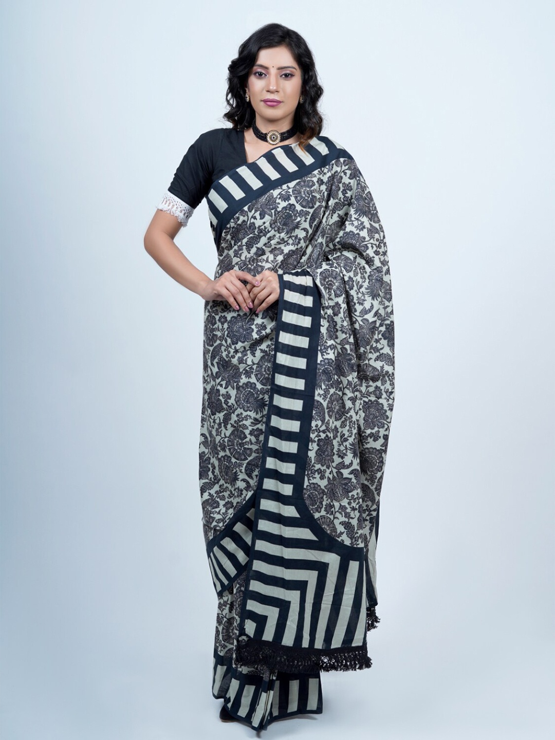 

BUTA BUTI Floral Printed Pure Cotton Saree, White