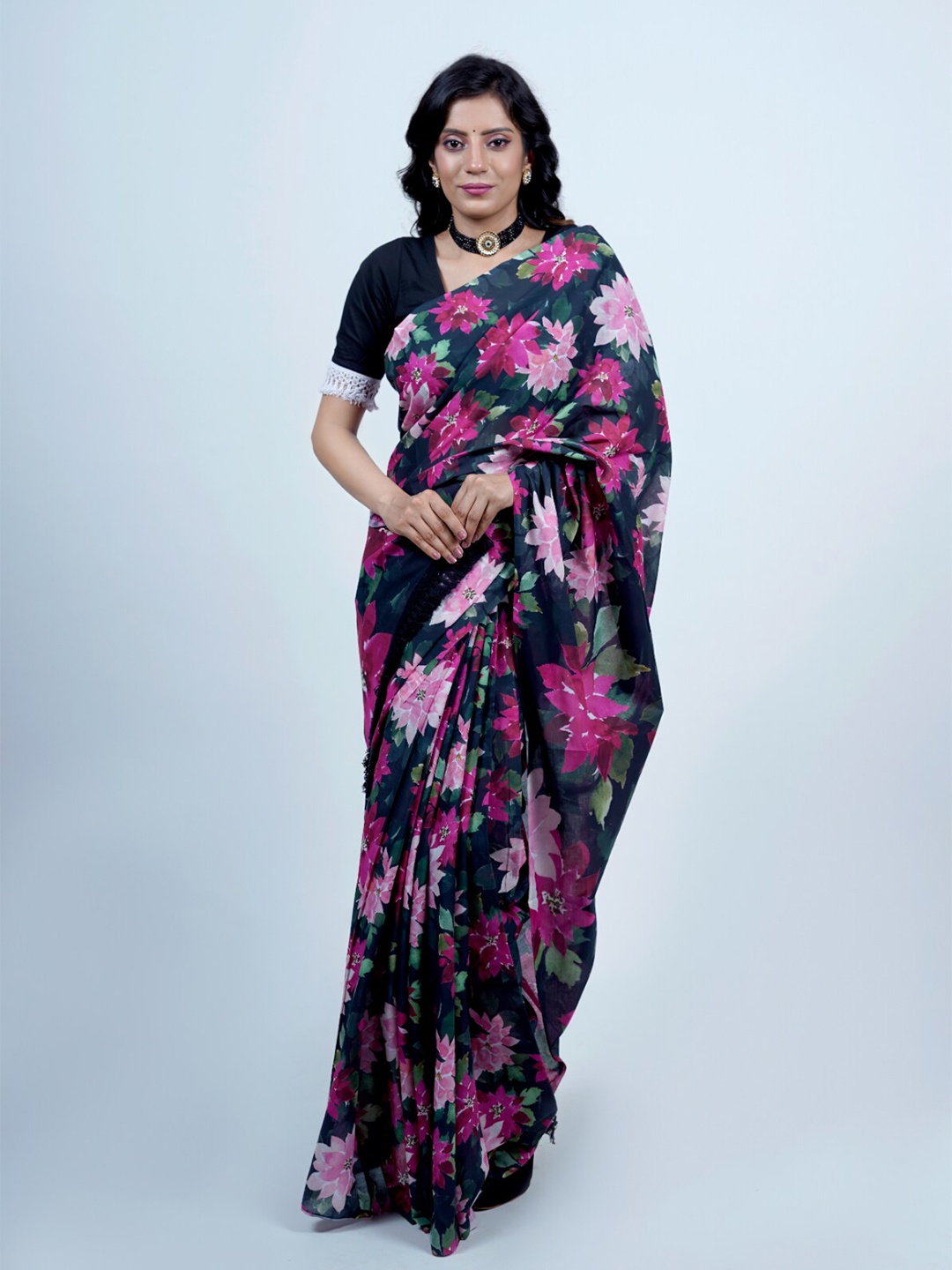 

BUTA BUTI Floral Printed Pure Cotton Saree, Navy blue