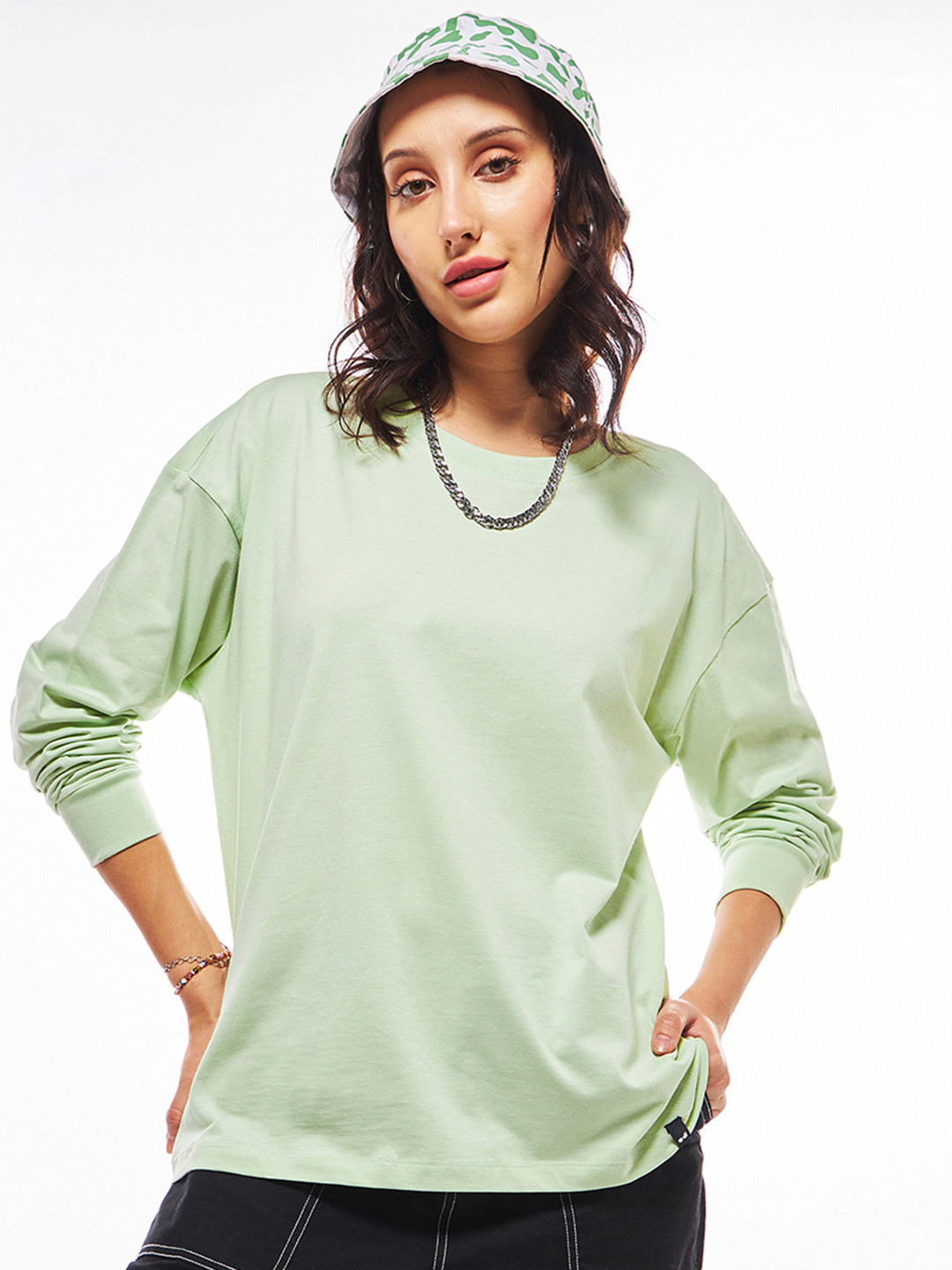 

Bewakoof Women's Solid Full Sleeve Oversized T-shirt, Green