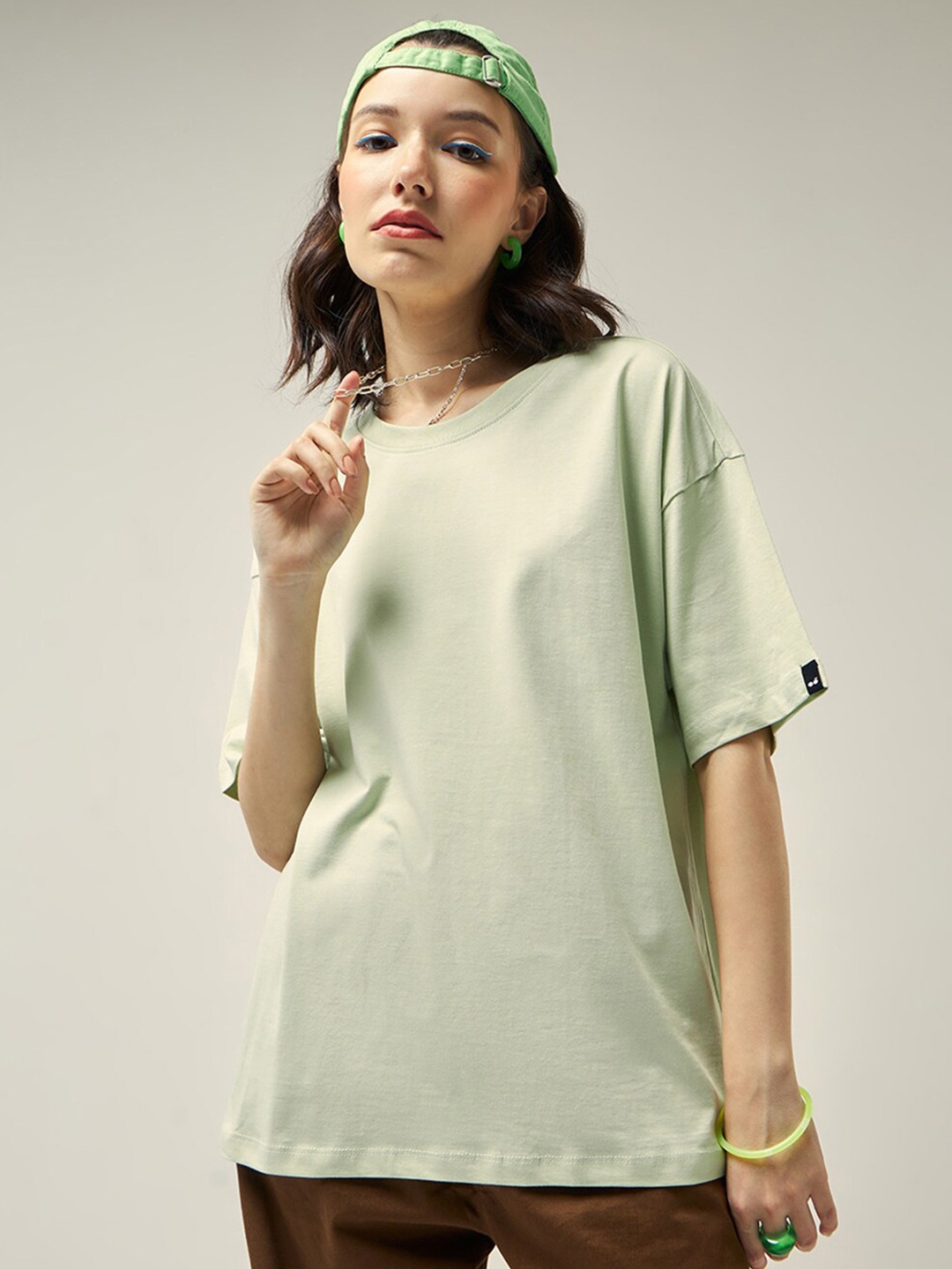 

Bewakoof Drop-Shoulder Sleeves Oversized Cotton T-shirt, Green