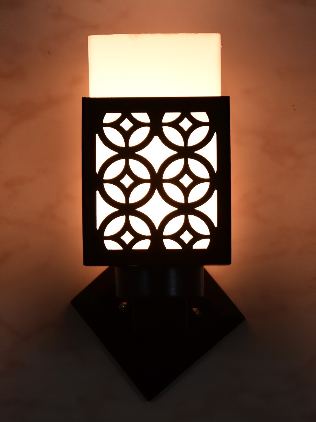 

Afast Black & White Wooden Square Shaped Wall Lamps