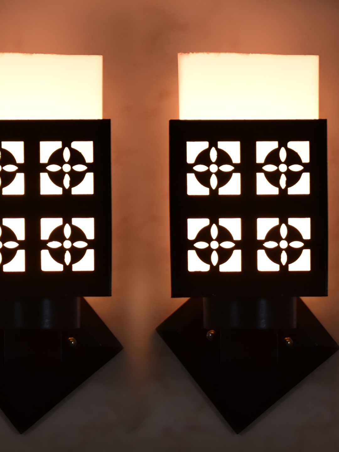 

Afast Black & White 2 Pieces Wooden Rectangle Wall Lamp