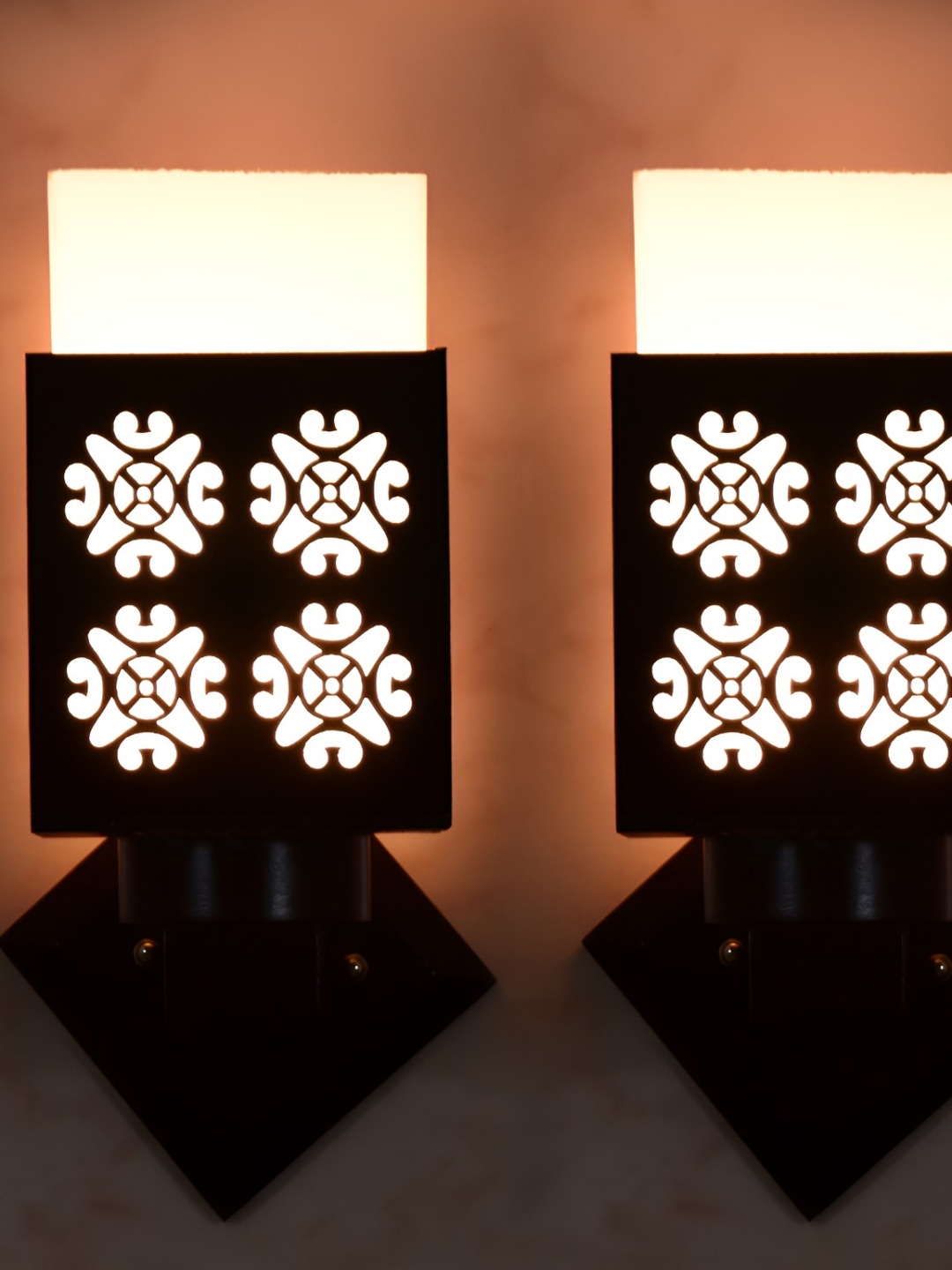 

Afast White & Black 2 Pieces Textured Contemporary Wood Square Shaped Wall Lamps