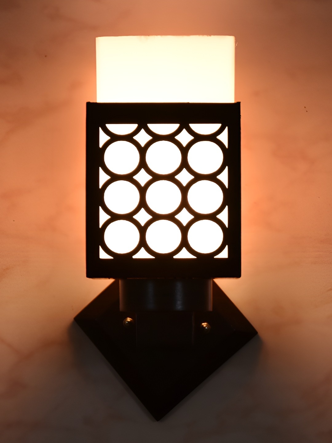 

Afast Brown & White Wood Contemporary Square Shaped Wall Lamp
