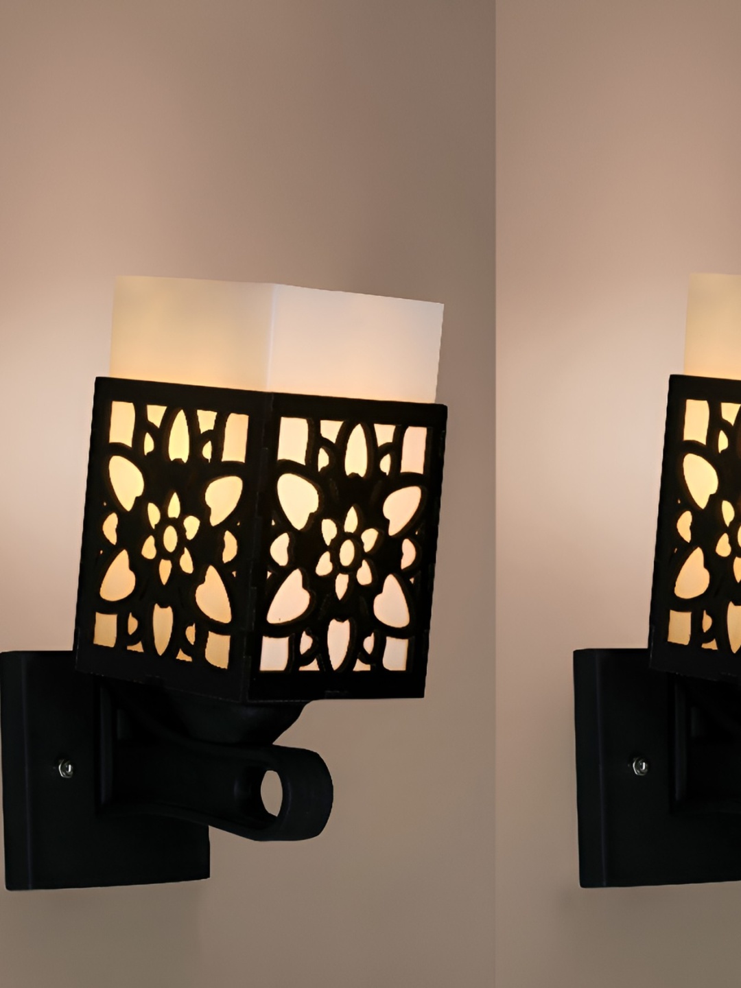 

Afast Black & White Wooden Textured Square Shaped Wall Lamp
