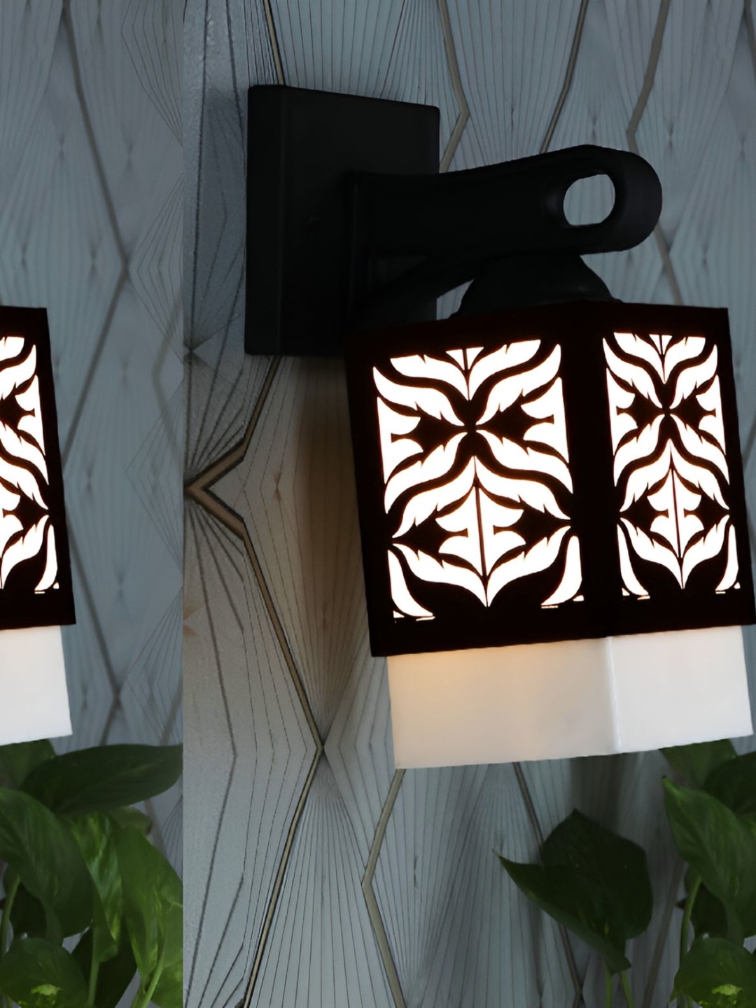 

Afast Black Wood Traditional Square Shaped Wall Lamp