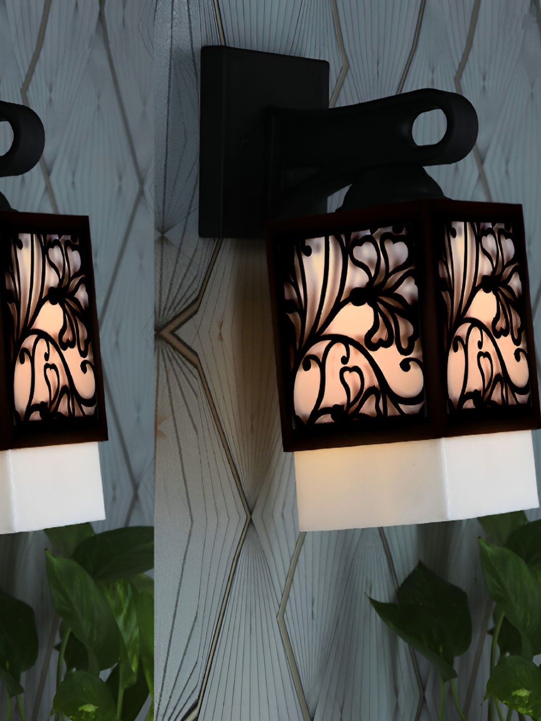 

Afast Black Wood Traditional Square Shaped Wall Lamp