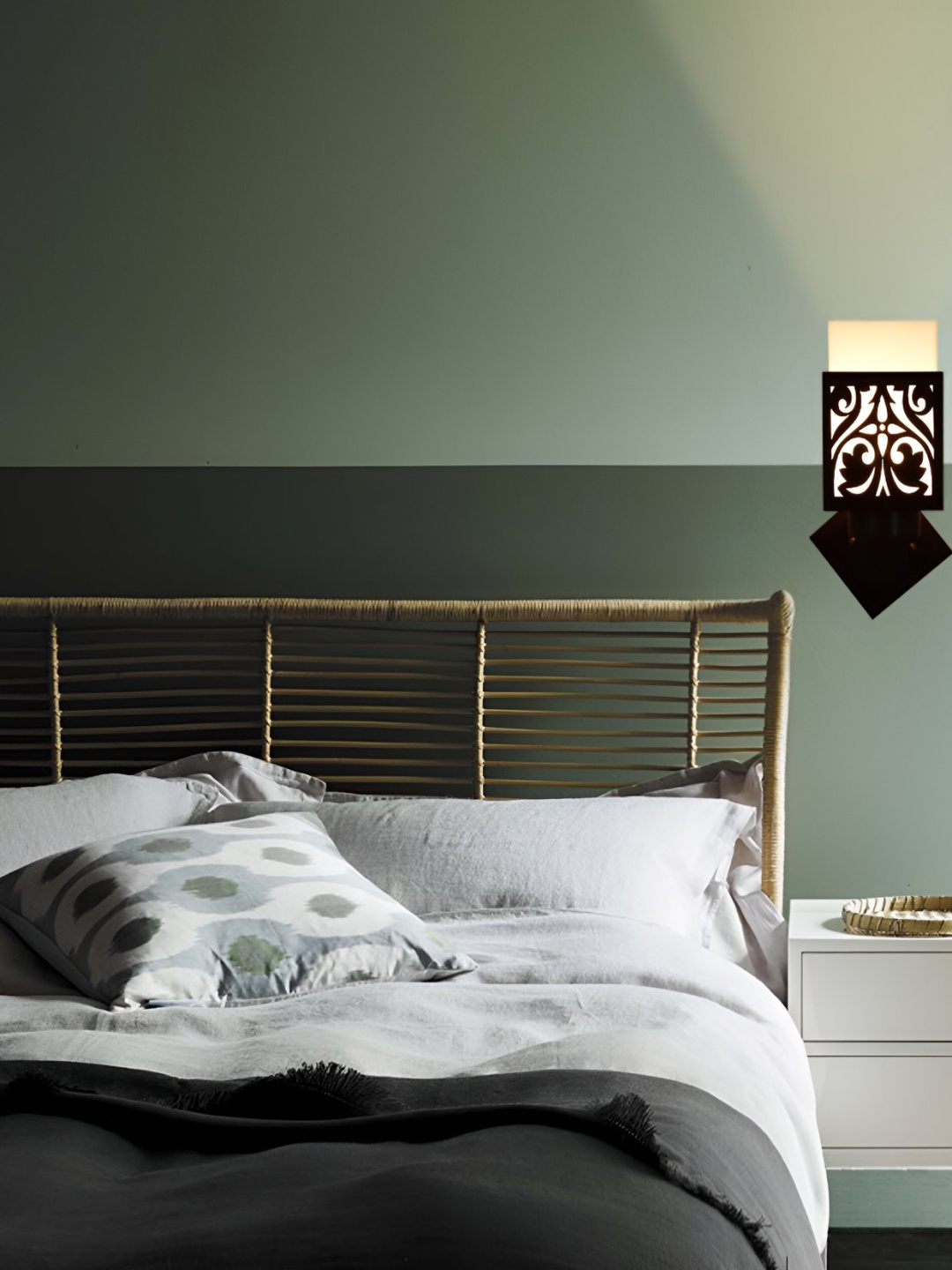 

Afast Brown Textured Wooden Traditional Square Shaped Wall Lamp