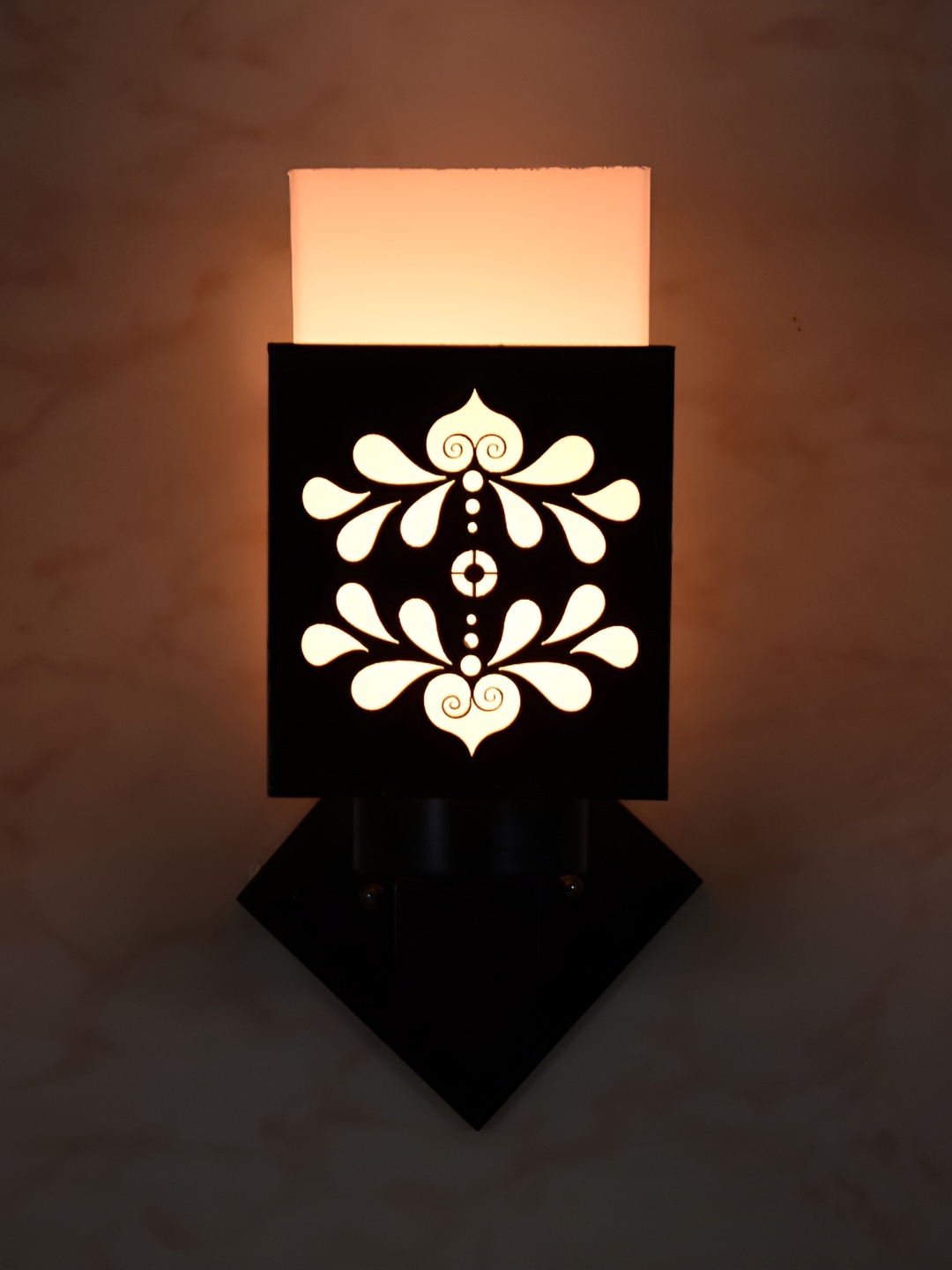 

Afast White & Black Textured Contemporary Wood Square Shaped Wall Lamp