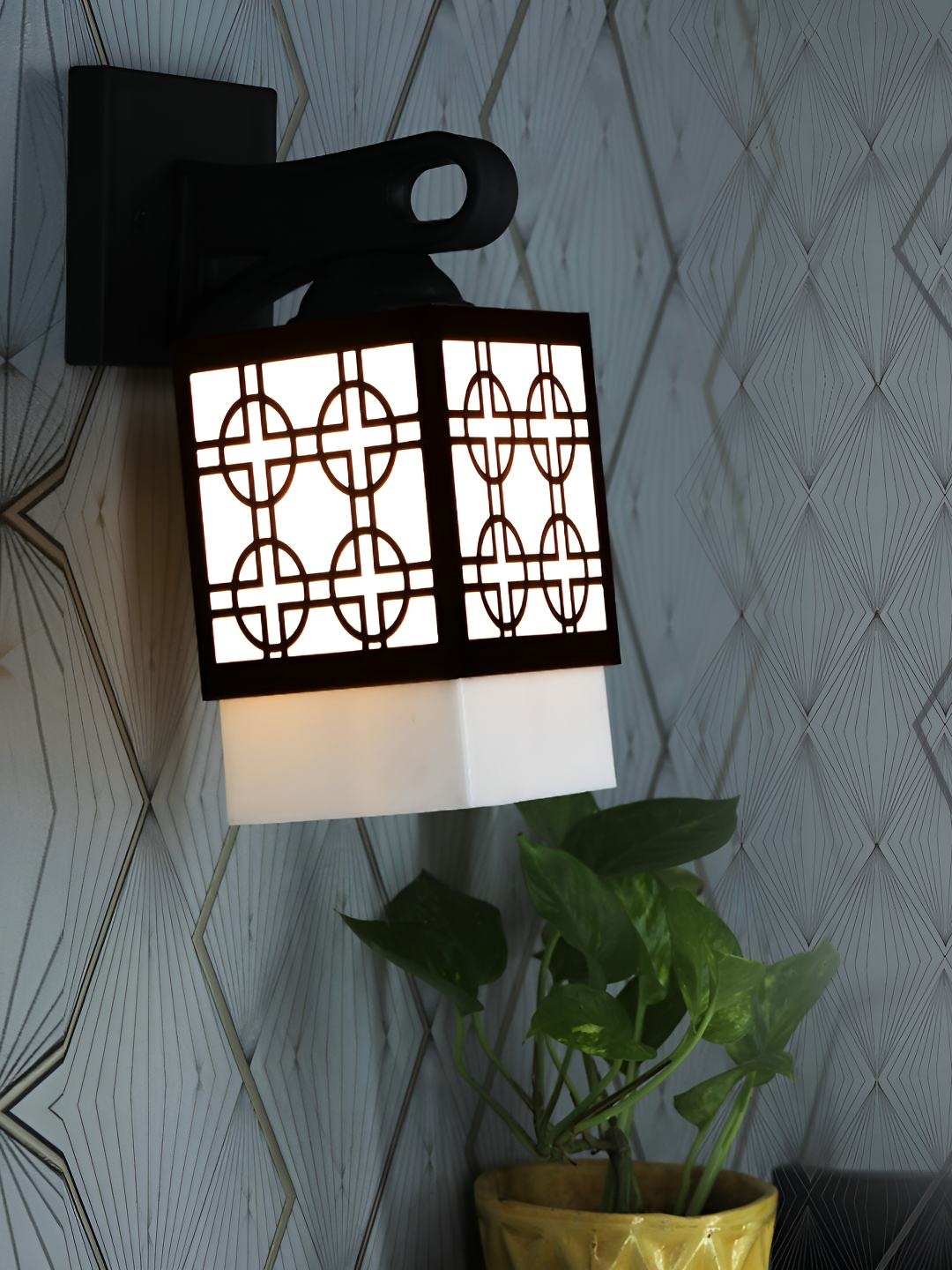 

Afast White & Black Wooden Traditional Square Shaped Wall Lamp