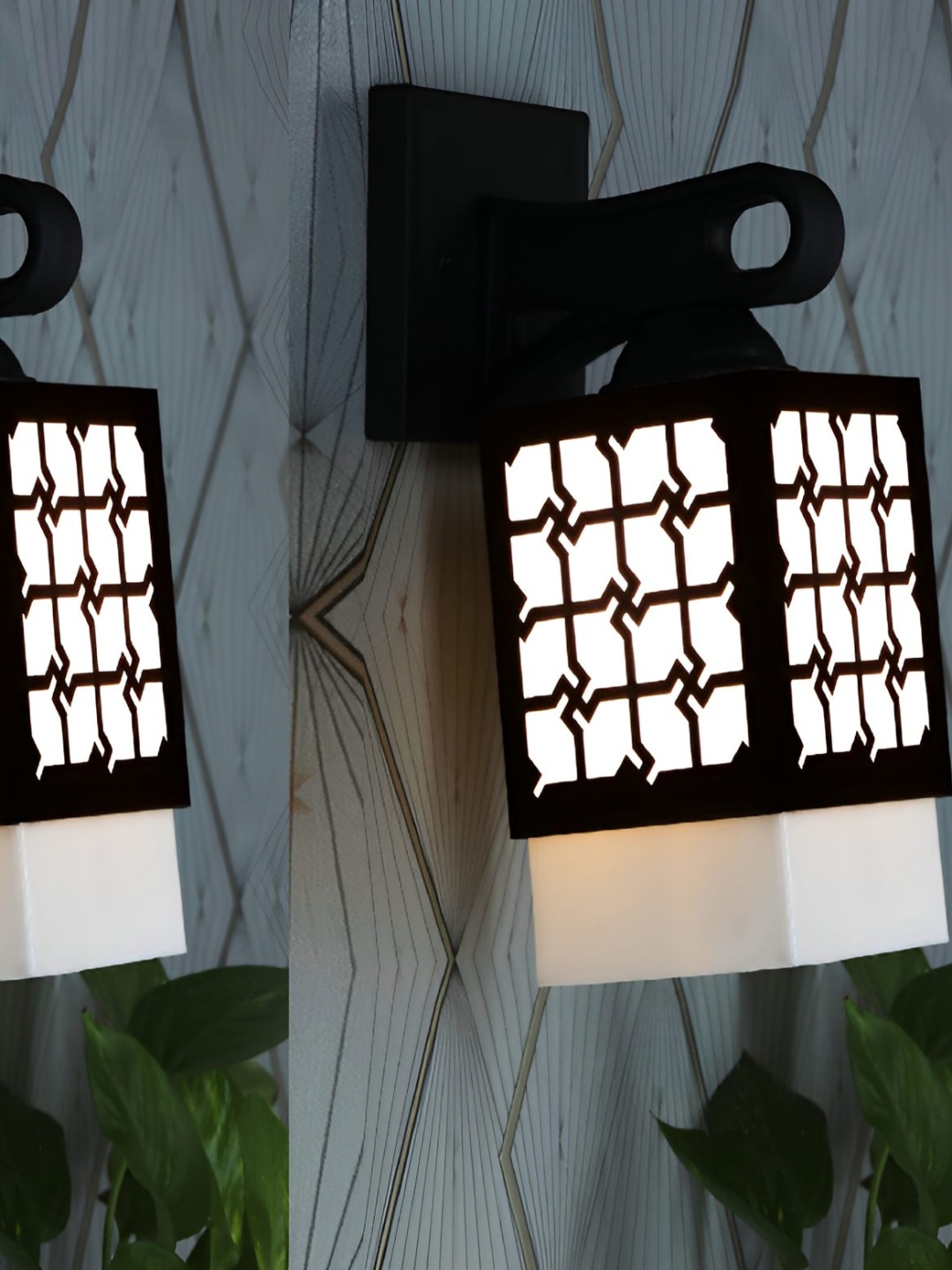 

Afast Black & White 2 pieces Textured Square Shaped Wall Lamp