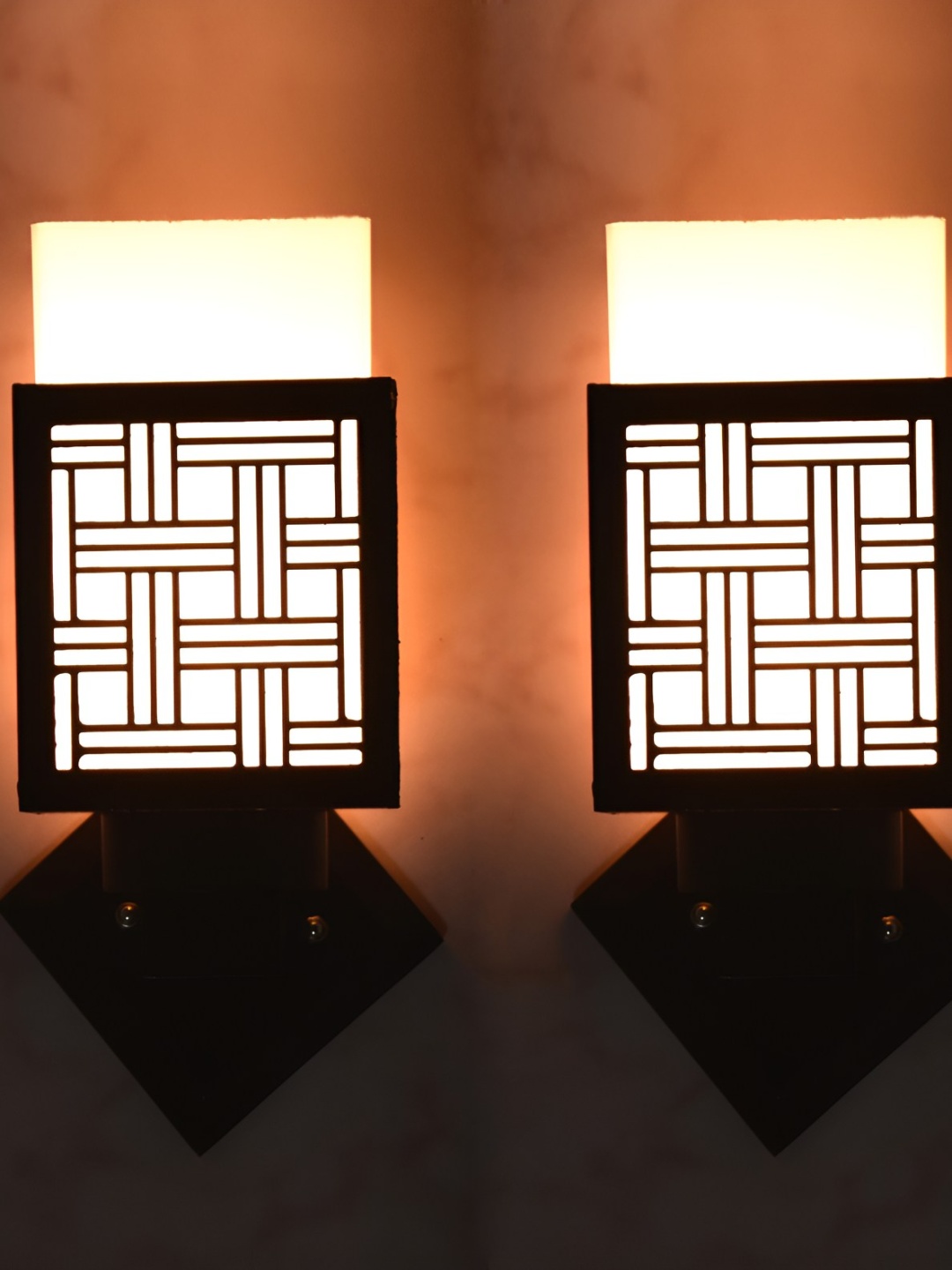 

Afast 2 Pcs Black & White Wooden Traditional Square Shaped Wall Lamps