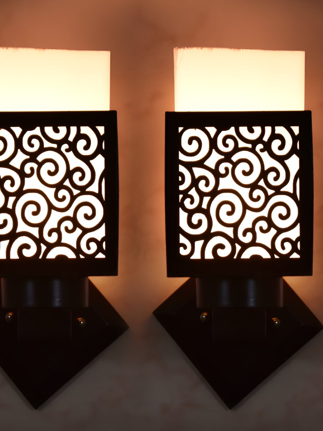 

Afast White & Black 2 Pieces Textured Contemporary Wood Square Shaped Wall Lamps