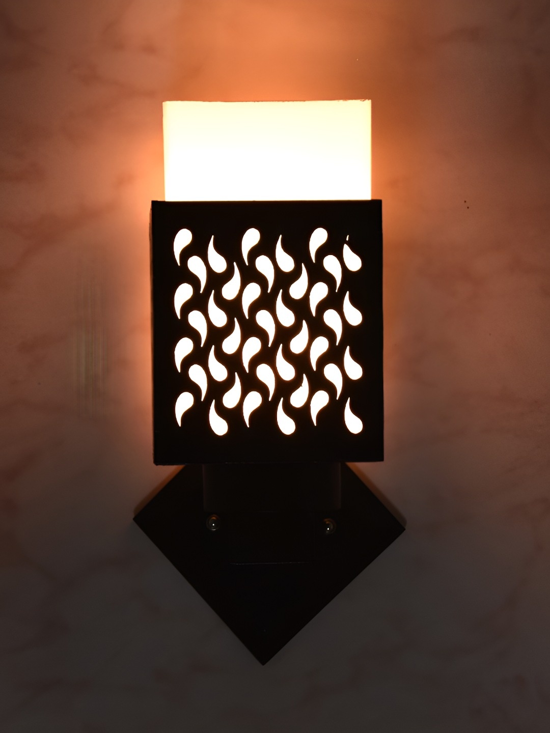 

Afast Black & White Wooden Textured Square Shaped Wall Lamp