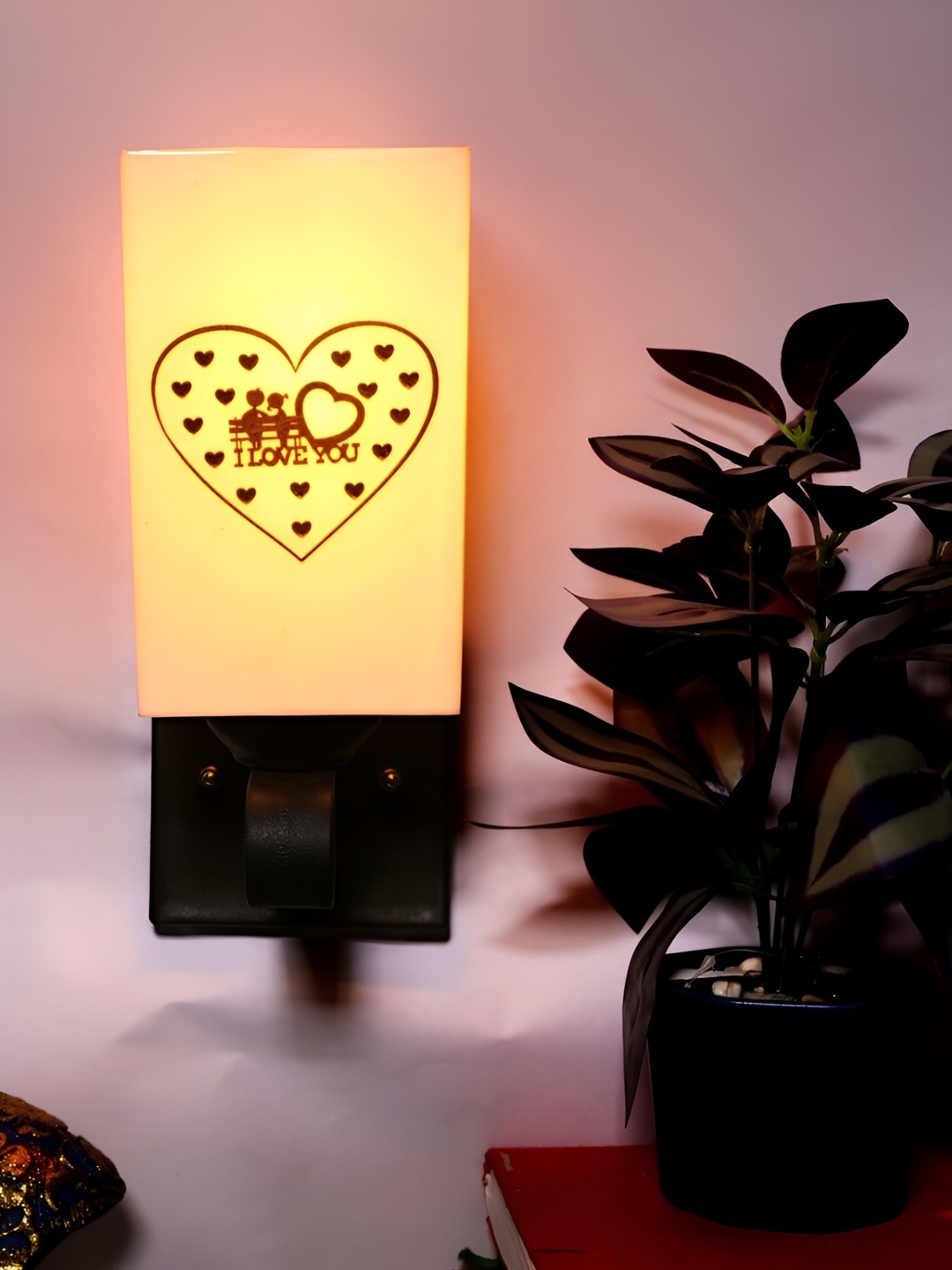 

Afast White & Black Printed Contemporary Square Shaped Wall Lamp