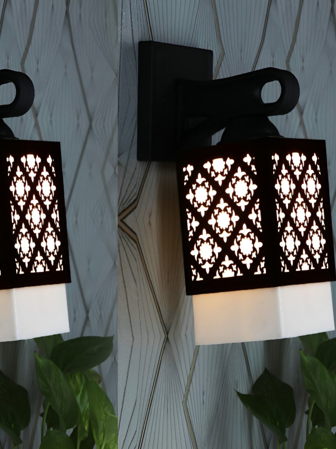 

Afast Black & White 2 Pieces Textured Wood Traditional Square Shaped Wall Lamps