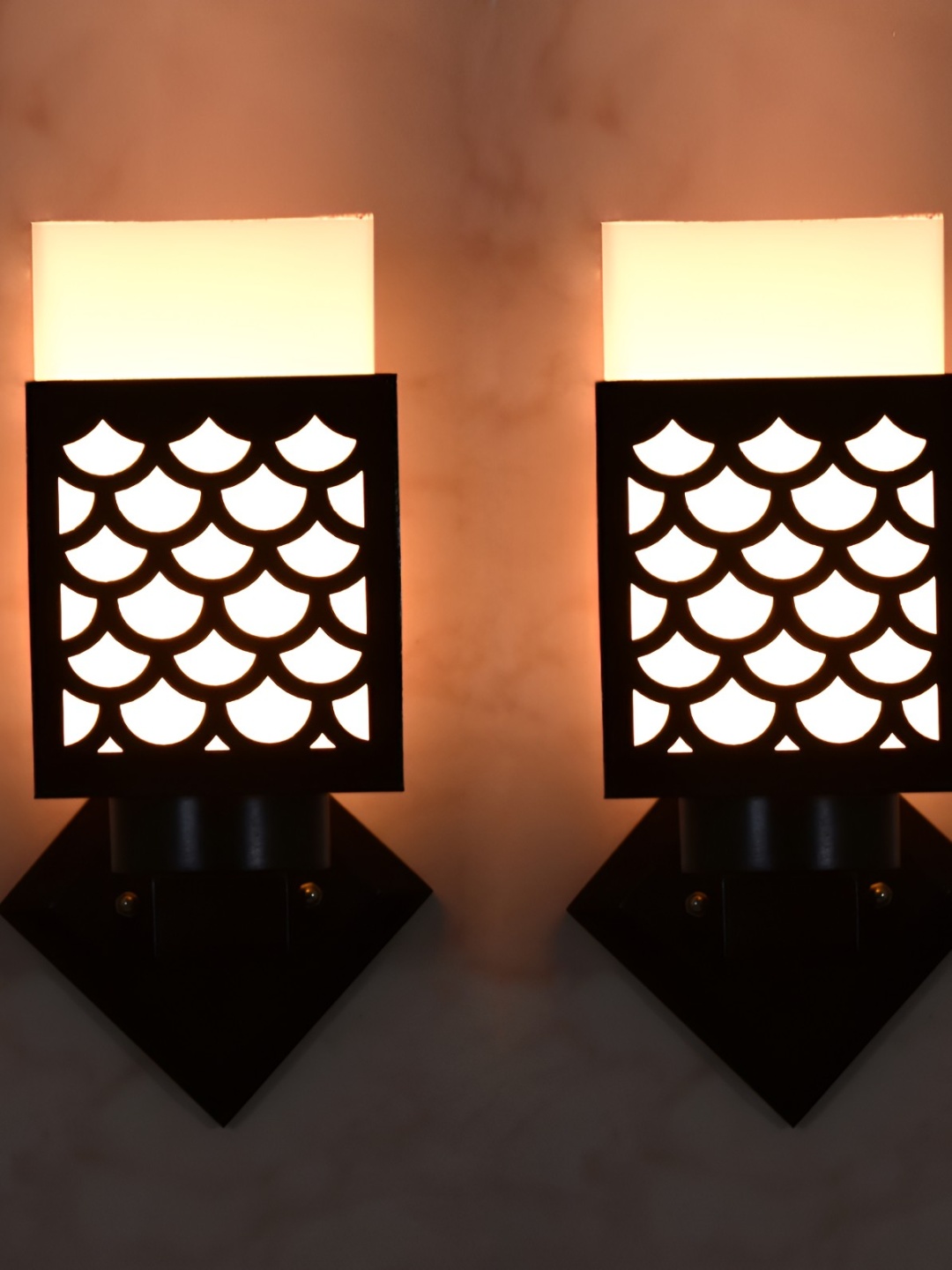 

Afast Black & White 2 Pieces Wood Traditional Square Shaped Wall Lamps