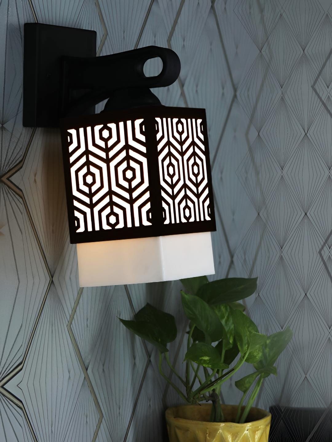 

Afast White & Black Wooden Traditional Square Shaped Wall Lamp