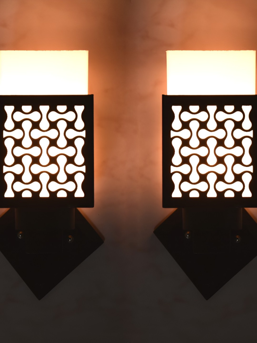 

Afast 2 Pcs Black & White Wooden Traditional Square Shaped Wall Lamps