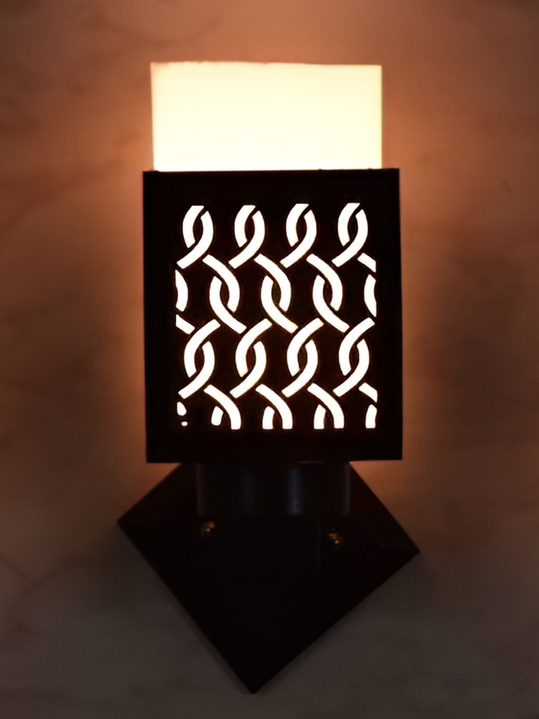 

Afast Black & White Textured Square Shaped Wooden Traditional Wall Lamp