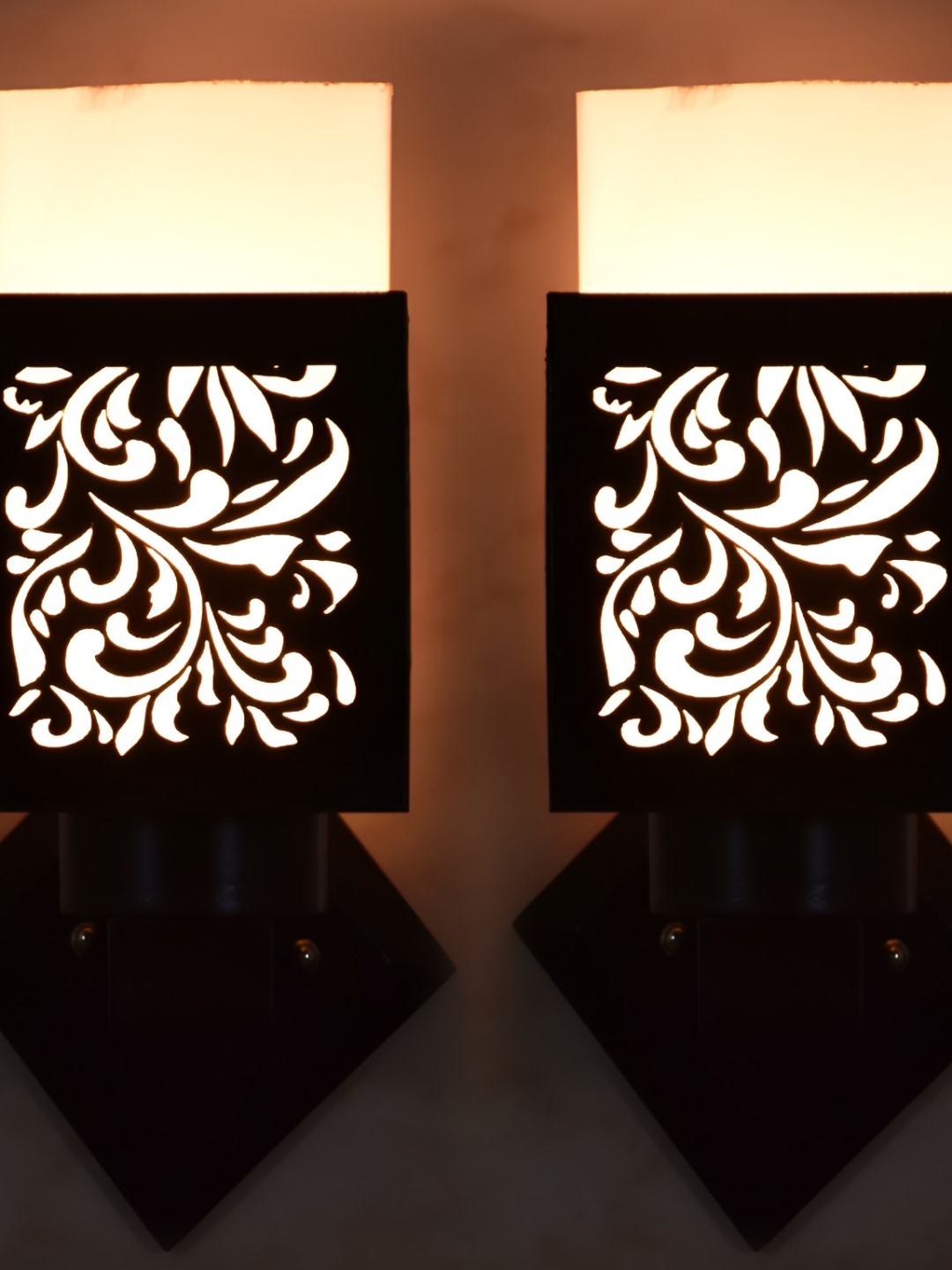 

Afast Black & White 2 Pieces Textured Wooden Traditional Square Shaped Wall Lamps