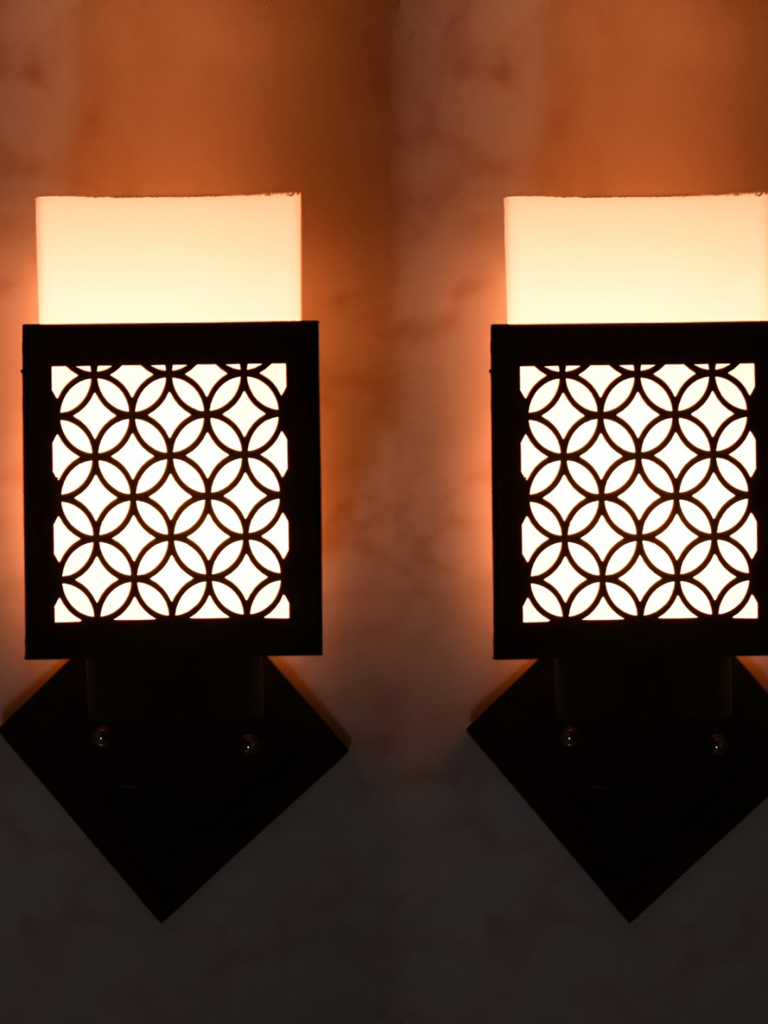 

Afast Black & White Wooden Textured Square Shaped Wall Lamp