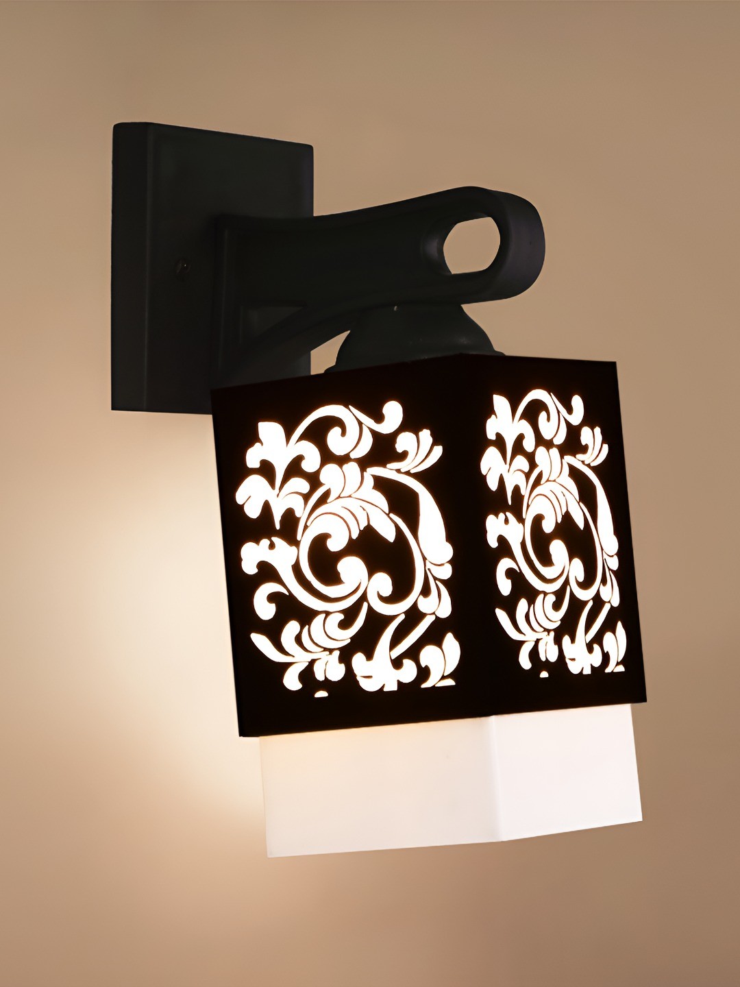 

Afast Black & White Wooden Textured Square Shaped Wall Lamp