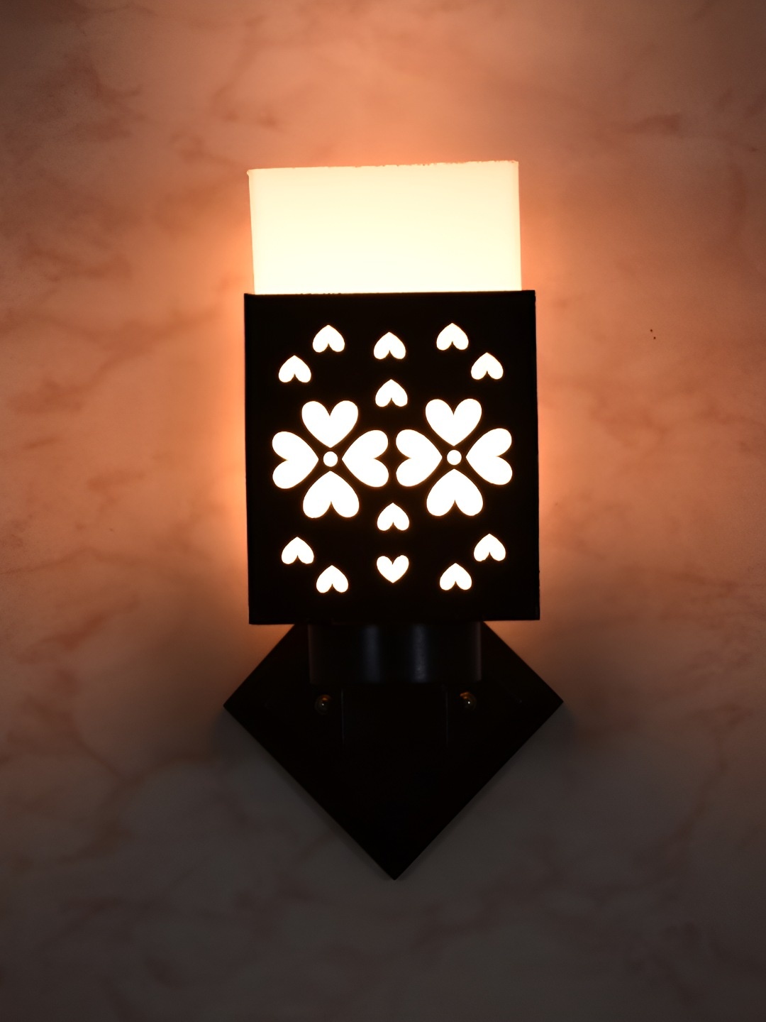 

Afast Black & White Wooden Traditional Square Shaped Wall Lamp