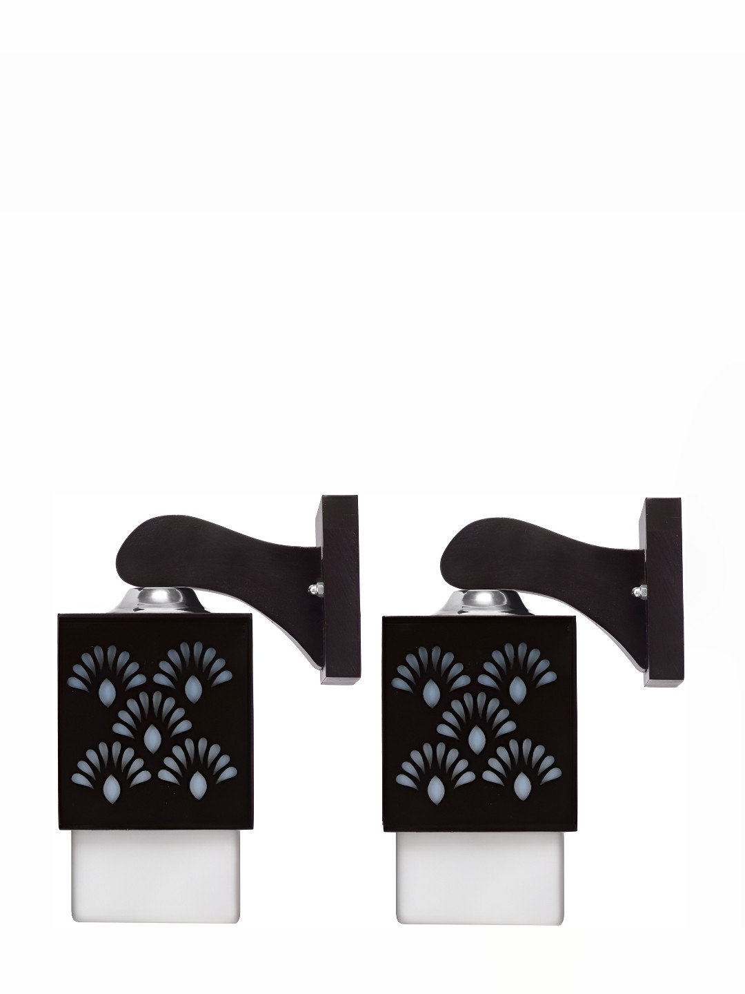

Afast Black Wooden Traditional Square Shaped Wall Lamp