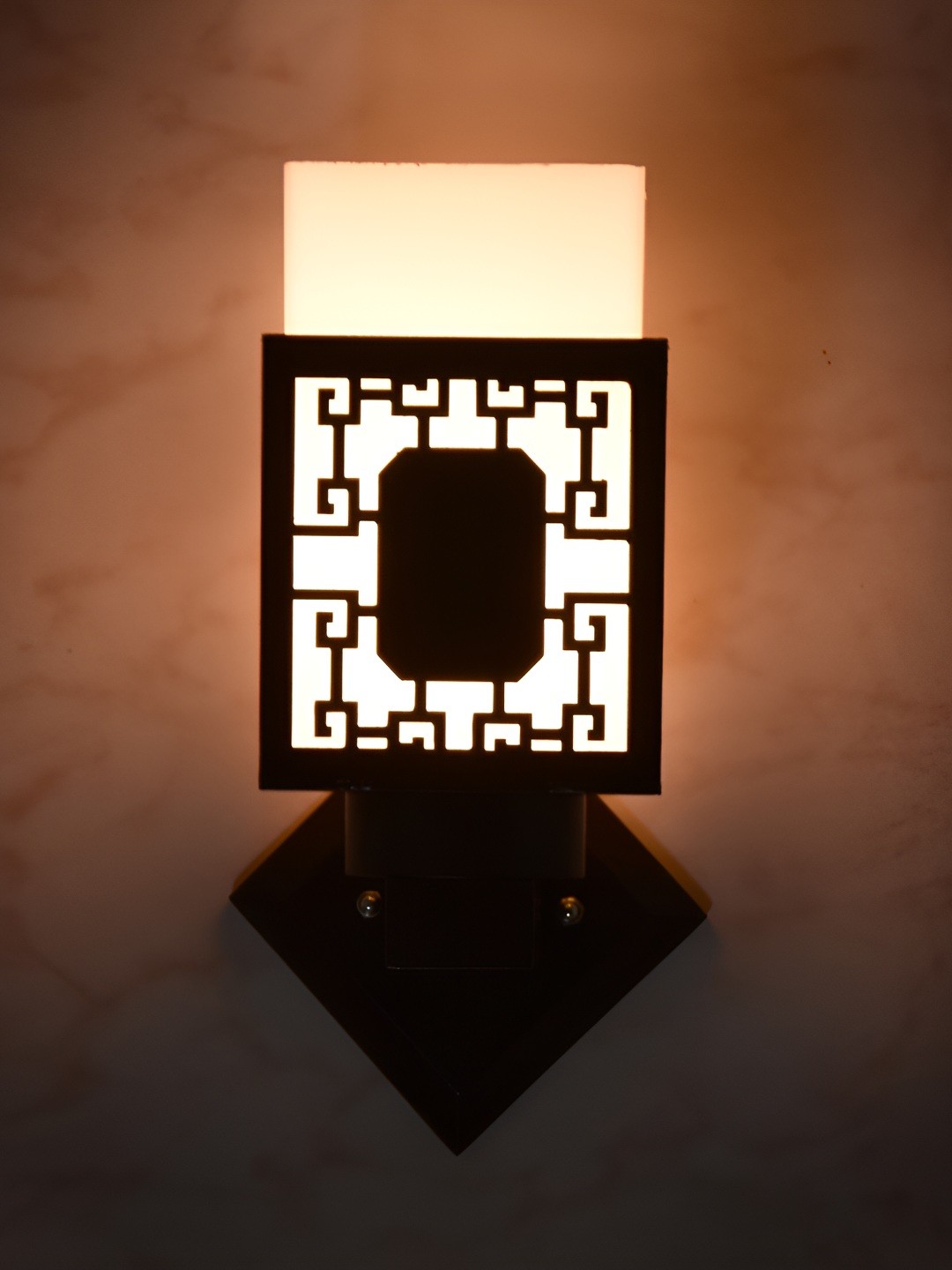 

Afast Black & White Square Wooden Textured Wall Lamp